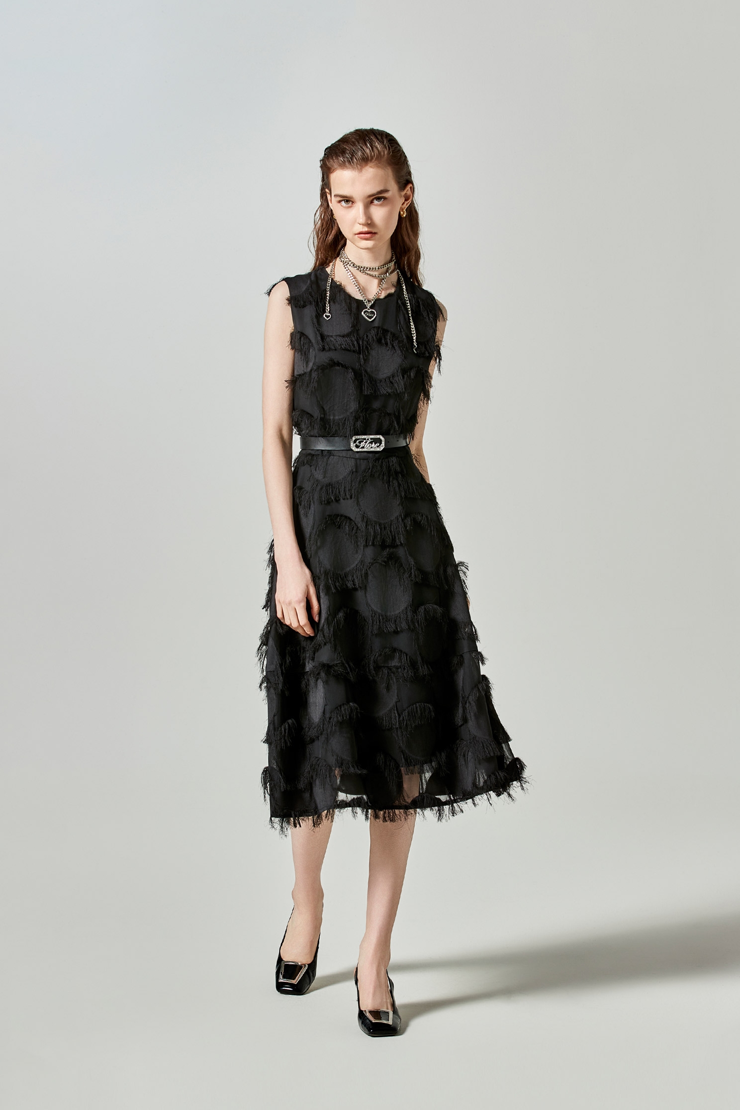 Sleeveless Black Fringe Dress | iROO Online Shop | Dress Up Your Daily Look Sleeveless Black Fringe Dress | iROO Online Shop | Dress Up Your Daily Look