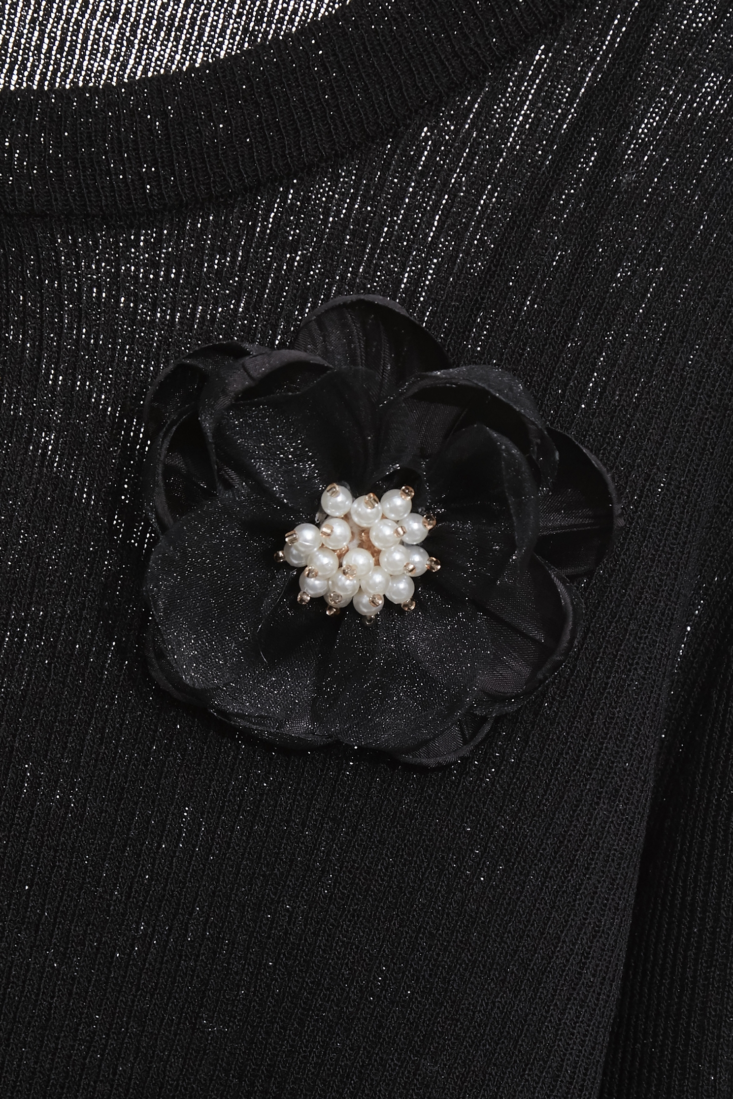 Floral Brooch Detail Knit CardiganFloral Brooch Detail Knit Cardigan,Jackets,Outerwear,Season (SS) Look,pearl,Knitted,Knitted coats,Black outerwear