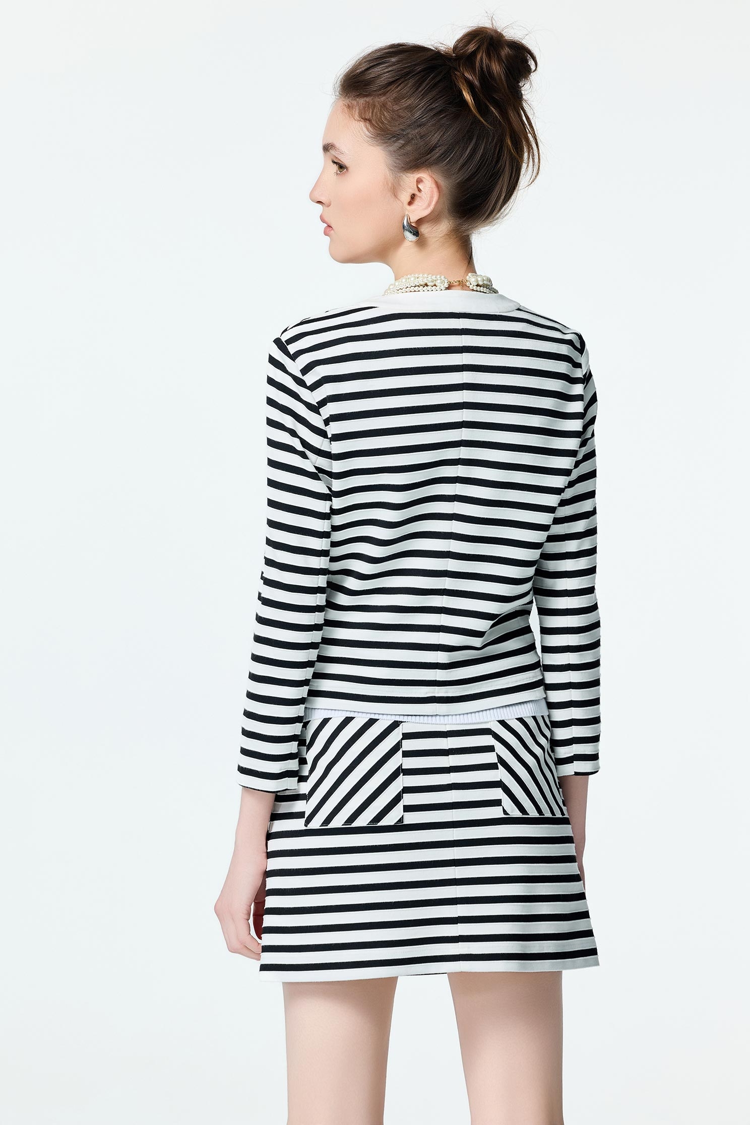 Black White Stripe V-neck JacketBlack White Stripe V-neck Jacket,Jackets,Outerwear,Season (SS) Look,pearl,Back To Classic,Back To B/W