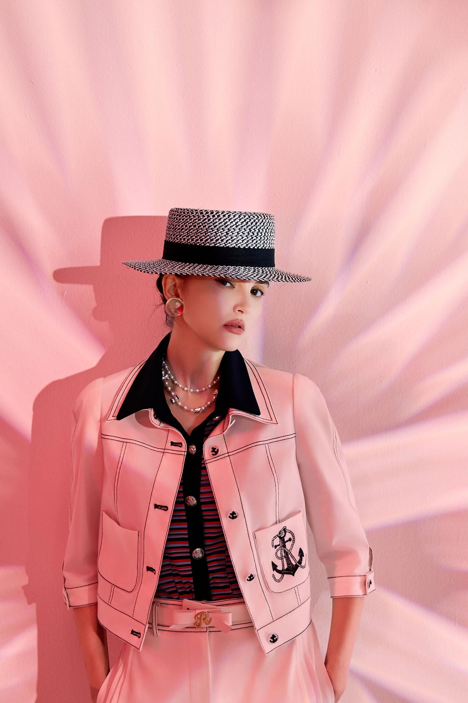 Contrast Stitch Detail White Denim JacketContrast Stitch Detail White Denim Jacket,Jackets,Embroidered,Outerwear,Season (SS) Look,White outerwear,Urban Fashion