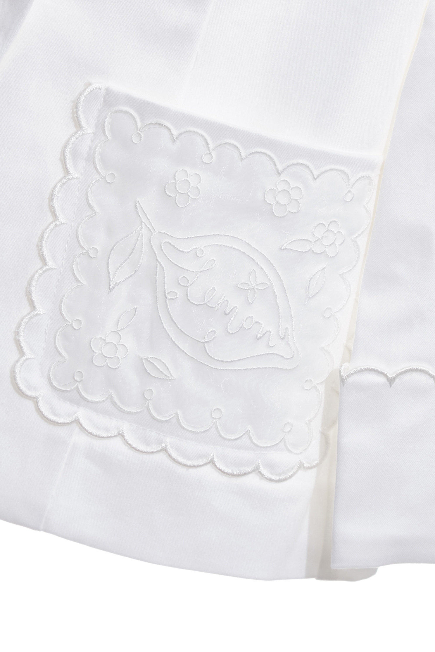 Floral Embroidery Detail White BlazerFloral Embroidery Detail White Blazer,Jackets,Embroidered,Outerwear,Season (SS) Look,White outerwear,bows,Blazers