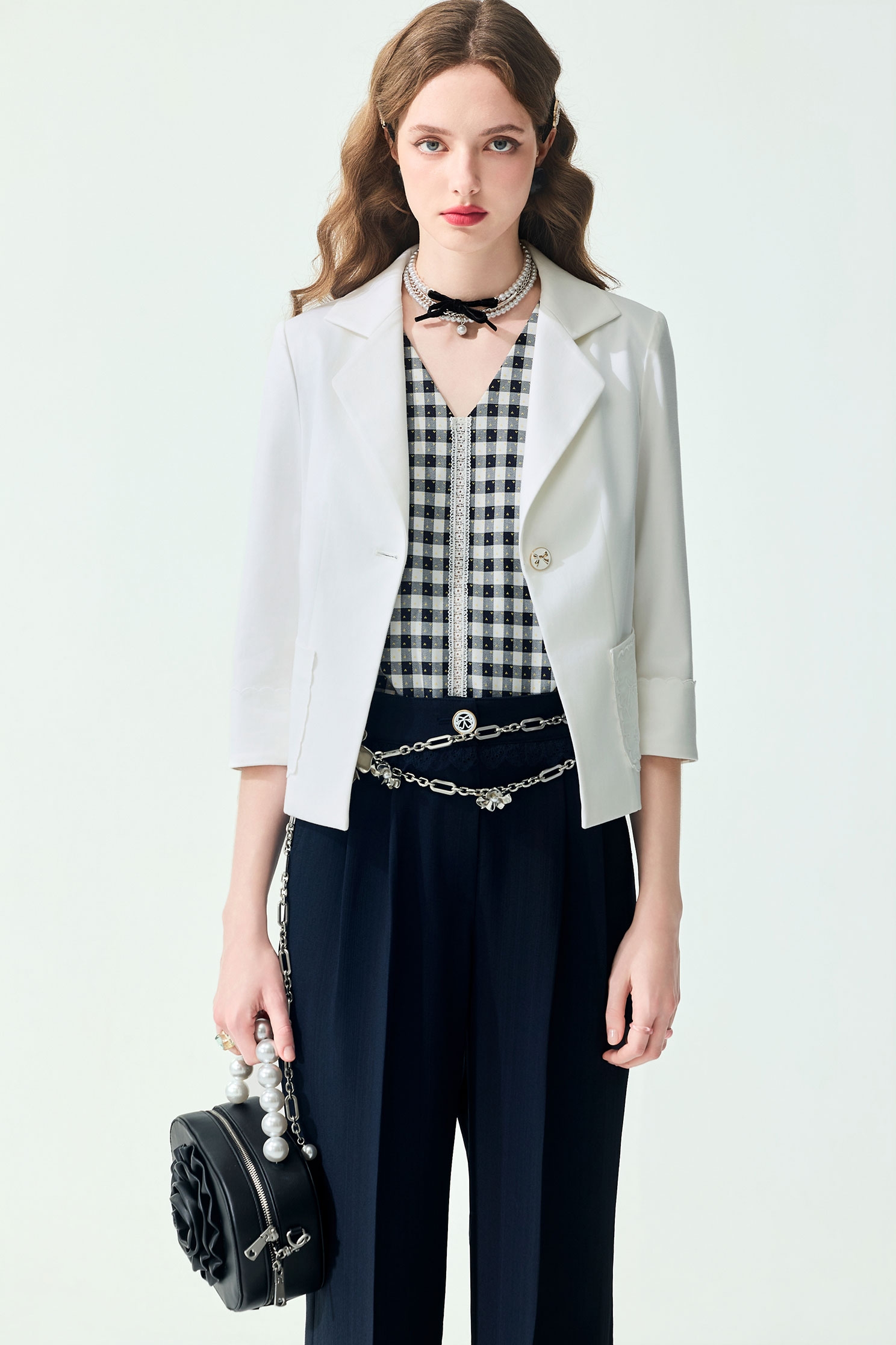 Floral Embroidery Detail White BlazerFloral Embroidery Detail White Blazer,Jackets,Embroidered,Outerwear,Season (SS) Look,White outerwear,bows,Blazers