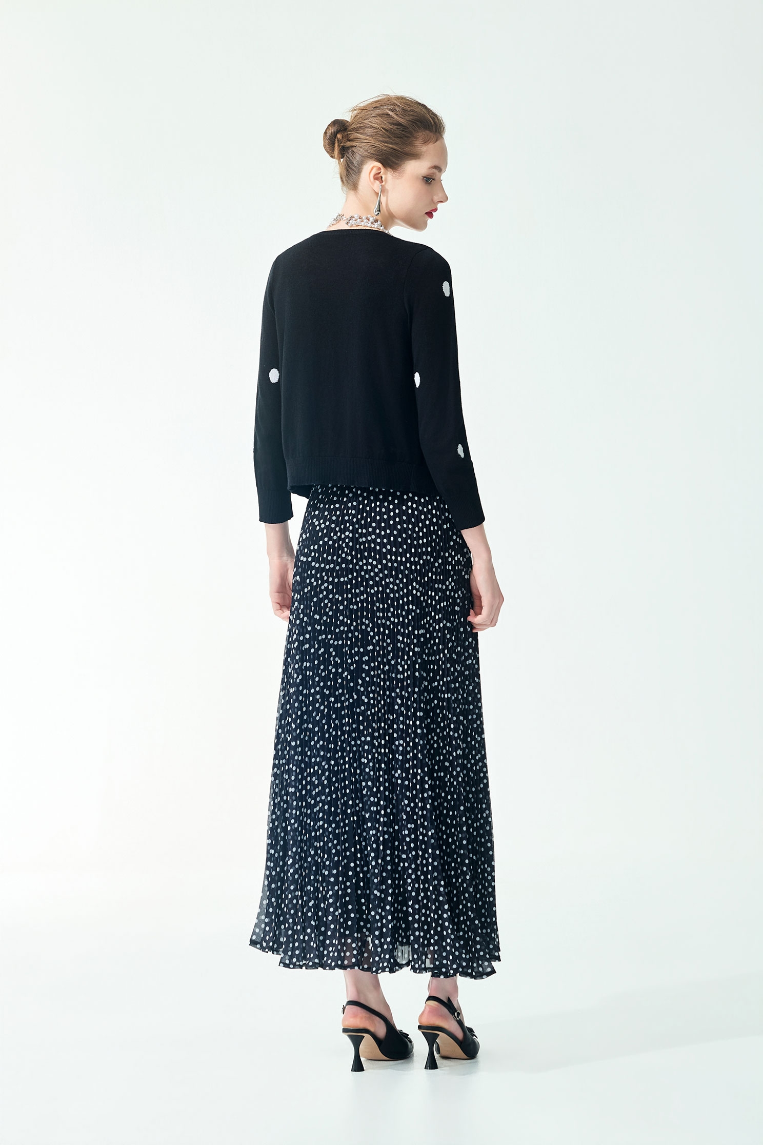 Polka Dot Knit CardiganPolka Dot Knit Cardigan,Jackets,Outerwear,Season (SS) Look,dotcollection,pearl,Knitted,Knitted coats