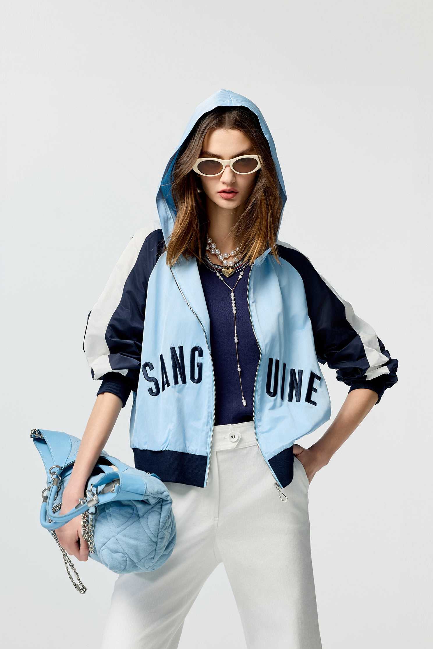 Contrast Detail Hoodie WindbreakerContrast Detail Hoodie Windbreaker,Embroidered,Outerwear,Season (AW) Look,Hoodie jackets