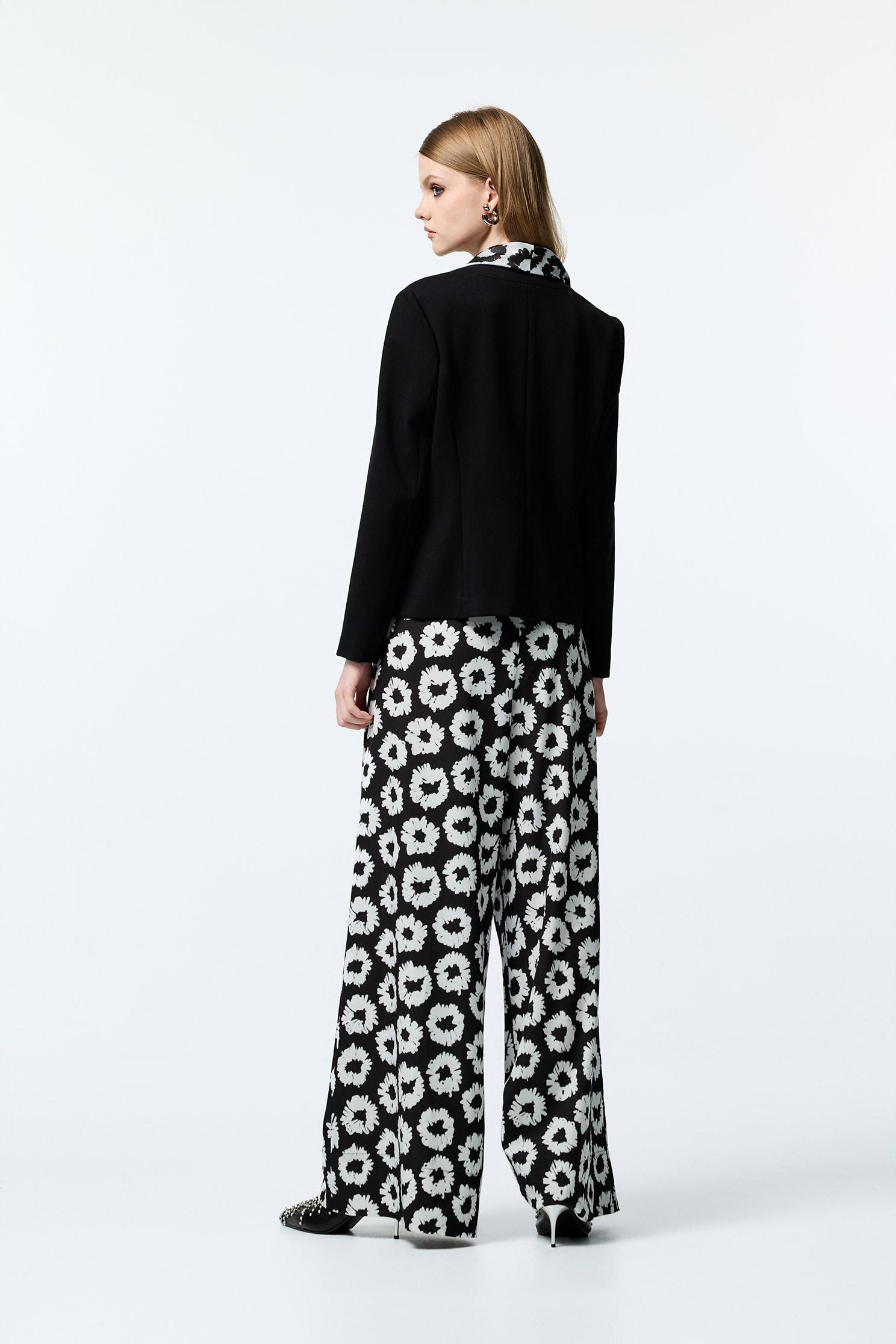 Black Jacket With Hand Sketched Floral Print Scarf DetailBlack Jacket With Hand Sketched Floral Print Scarf Detail,Jackets,Scarves,Outerwear,pearl,Season (AW) Look,Black outerwear