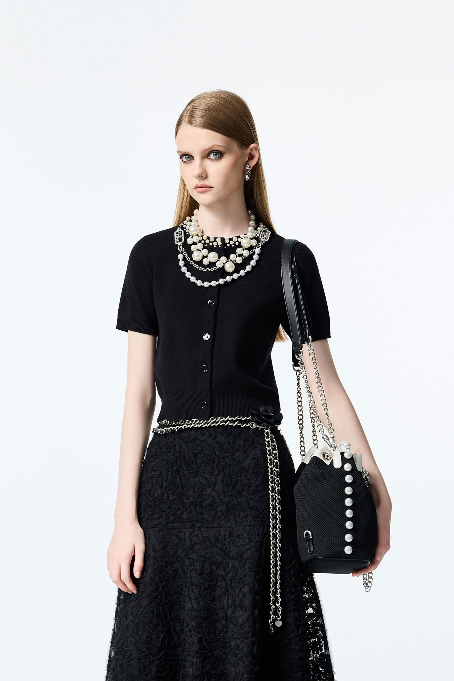 Short Sleeve Knit Outerwear With Pearl DetailShort Sleeve Knit Outerwear With Pearl Detail,Jackets,Outerwear,pearl,Season (AW) Look,Knitted,Knitted coats,Black outerwear