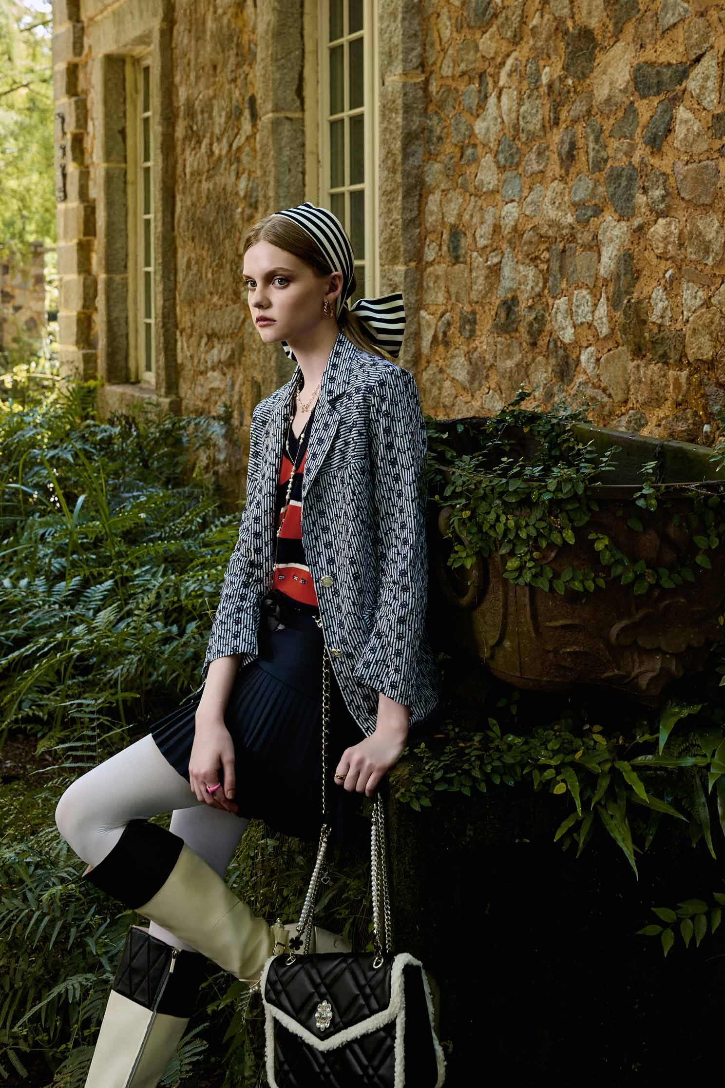 Navy Floral Embroidery Detail BlazerNavy Floral Embroidery Detail Blazer,Jackets,Embroidered,Outerwear,Stripe,Season (AW) Look,Blazers