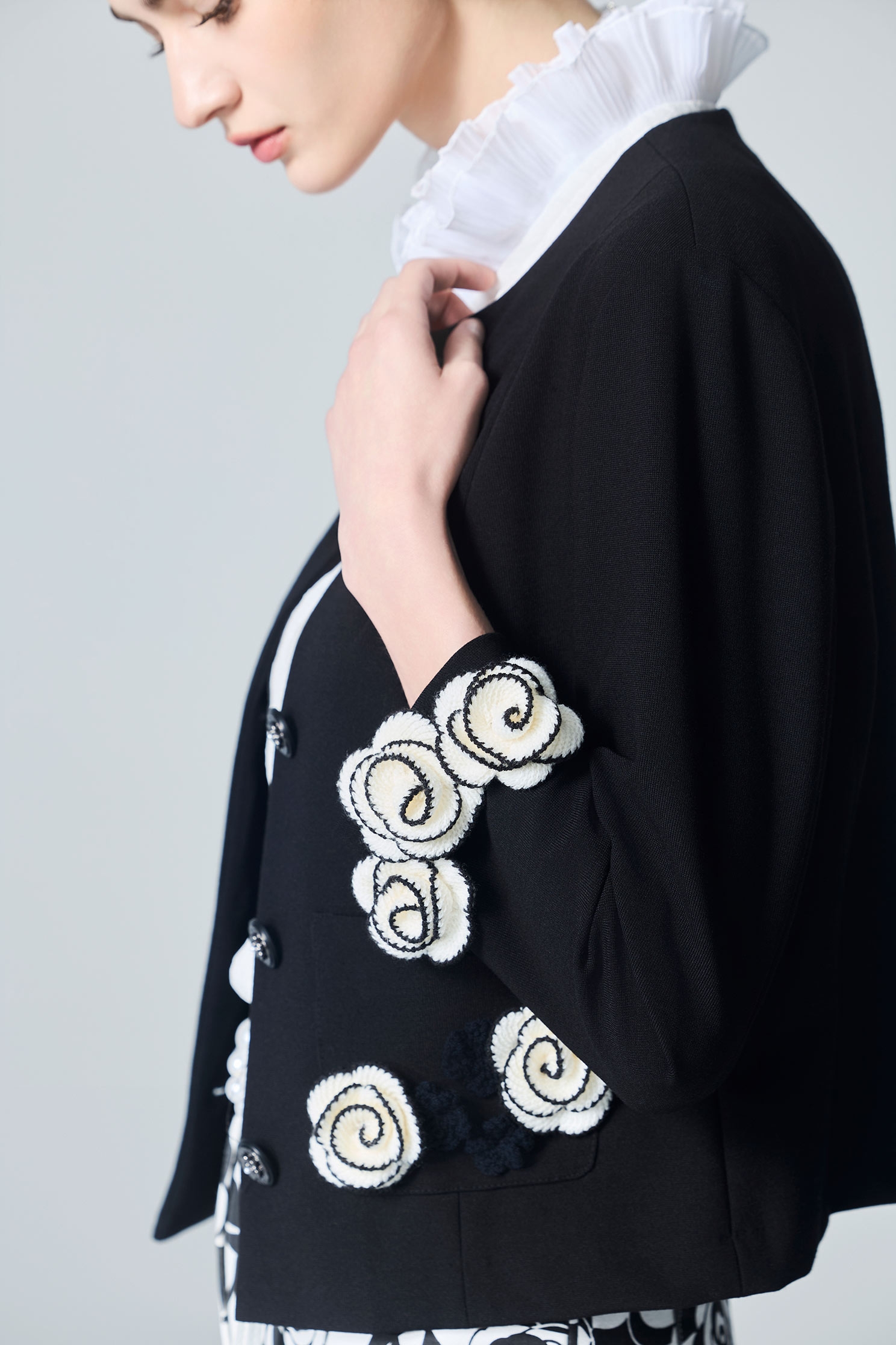 Contrast Rose Detail Black JacketContrast Rose Detail Black Jacket,Jackets,Outerwear,Season (AW) Look,Knitted,Black outerwear