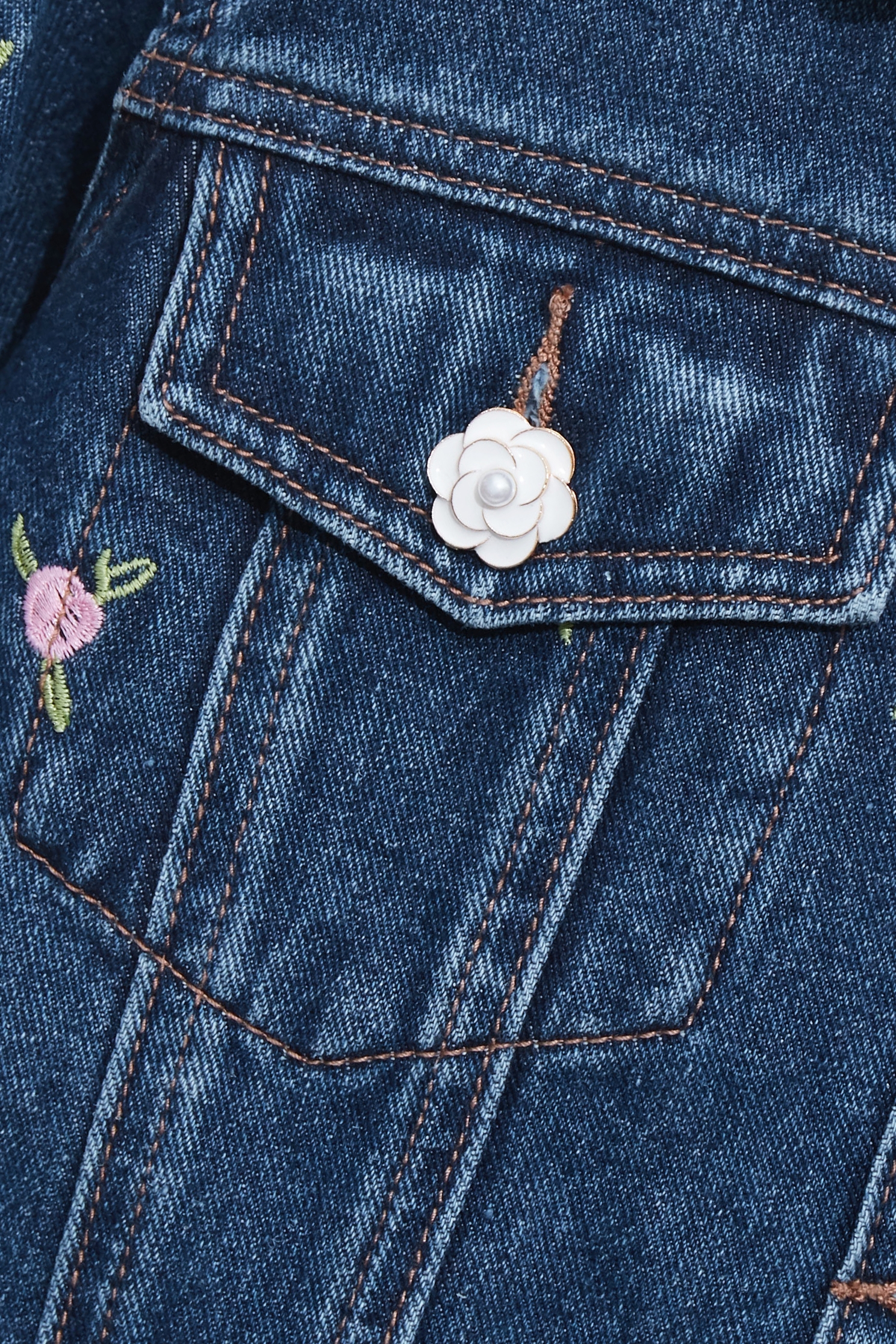 Rose Embroidery Denim JacketRose Embroidery Denim Jacket,Jackets,Embroidered,Outerwear,Denim,Denim Jackets,Season (AW) Look