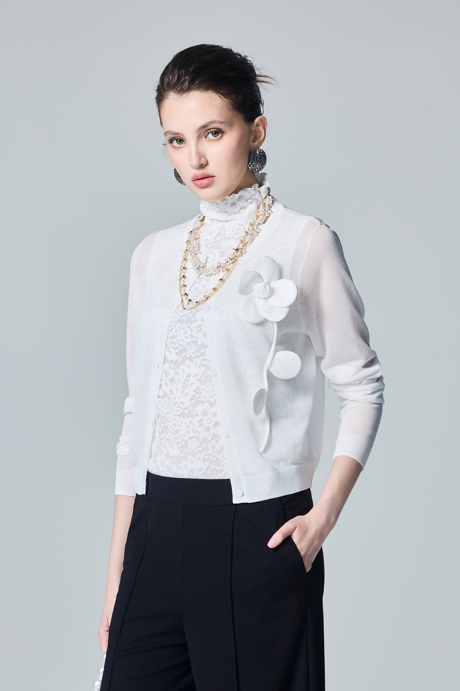 3-D Floral White Knit Cardigan3-D Floral White Knit Cardigan,Jackets,bestselling,Outerwear,White outerwear,Season (AW) Look,Knitted,Knitted coats