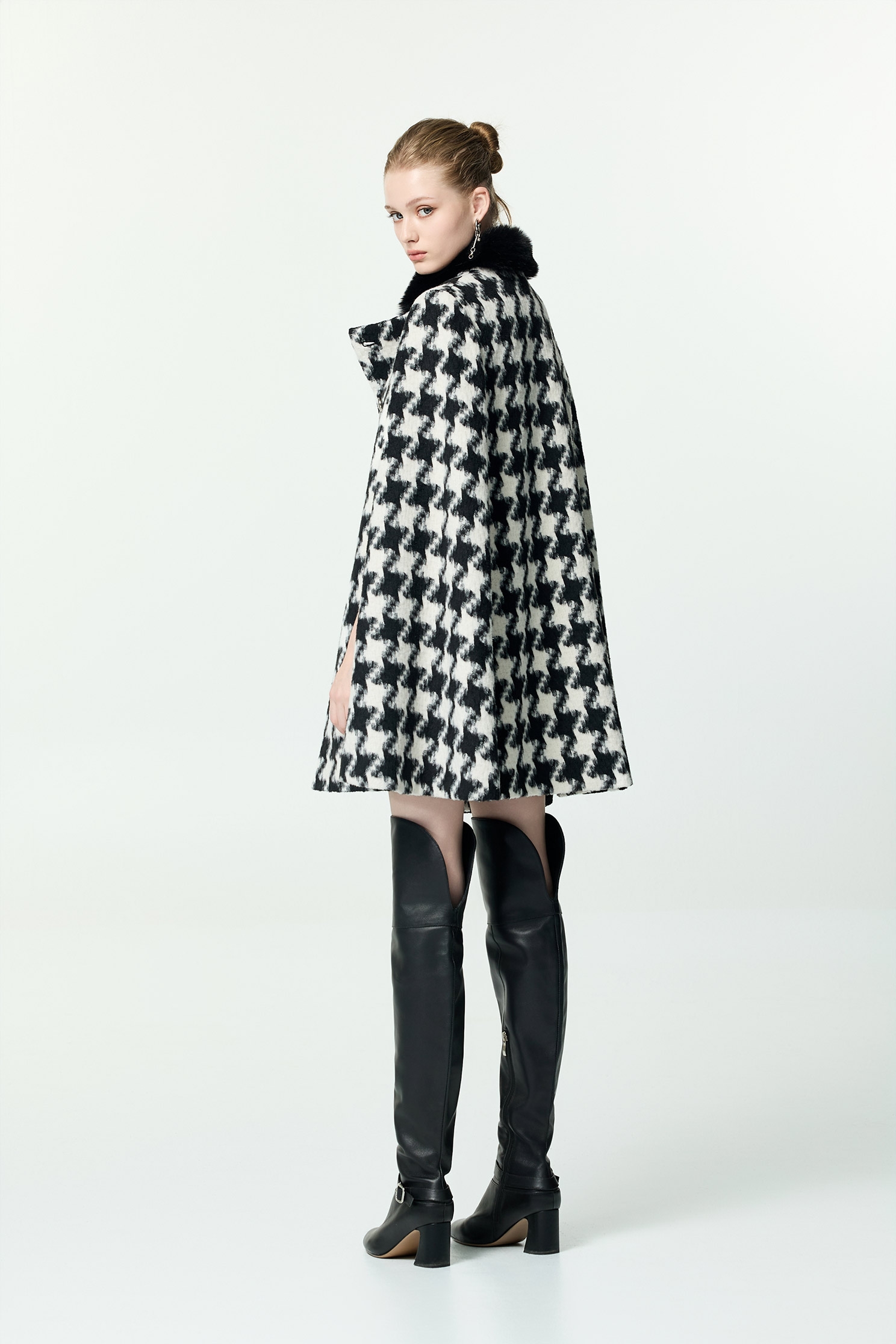 Houndstooth Faux Fur Collar Cape JacketHoundstooth Faux Fur Collar Cape Jacket,Jackets,Outerwear,Season (AW) Look