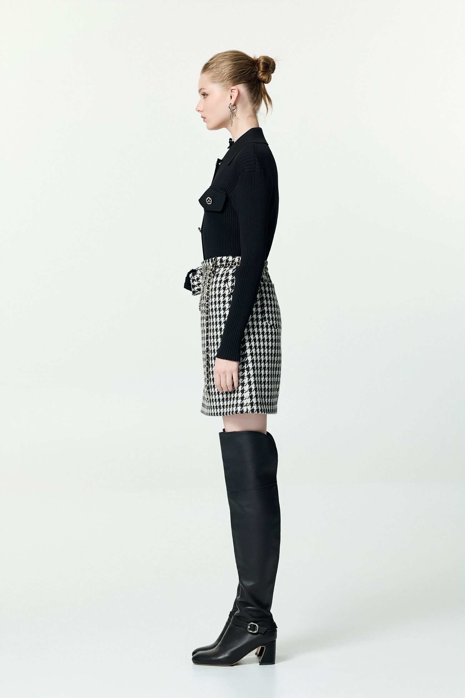 Floral Button Long Sleeve Knit CardiganFloral Button Long Sleeve Knit Cardigan,Jackets,Outerwear,Season (AW) Look,Knitted,Knitted coats,Black outerwear