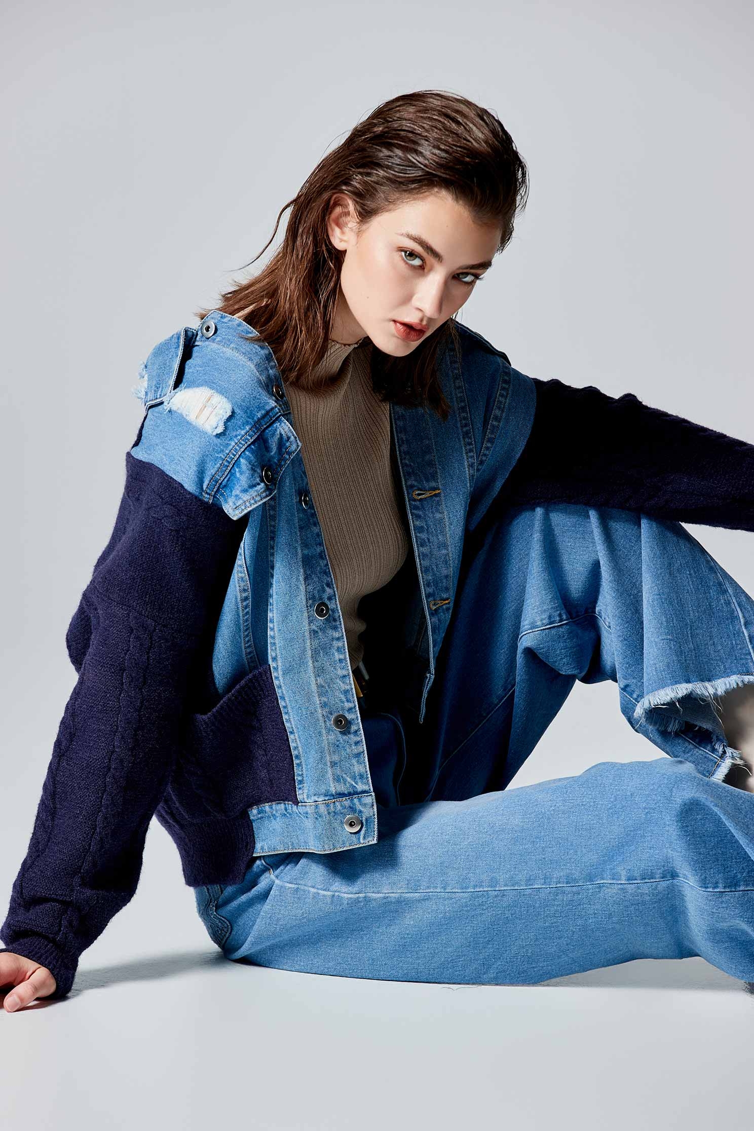 Denim With Knit Contrast JacketKnit denim coat with color matching,Jackets,bestselling,Outerwear,Denim,Denim Jackets,Season (AW) Look,fashionart,Knitted,Knitted coats