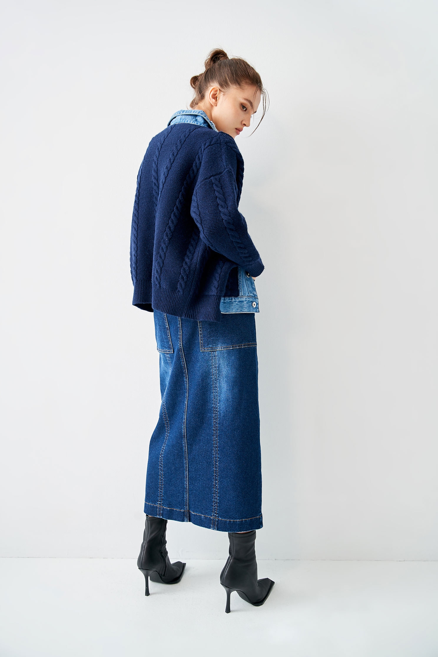 Denim With Knit Contrast JacketKnit denim coat with color matching,Jackets,bestselling,Outerwear,Denim,Denim Jackets,Season (AW) Look,fashionart,Knitted,Knitted coats