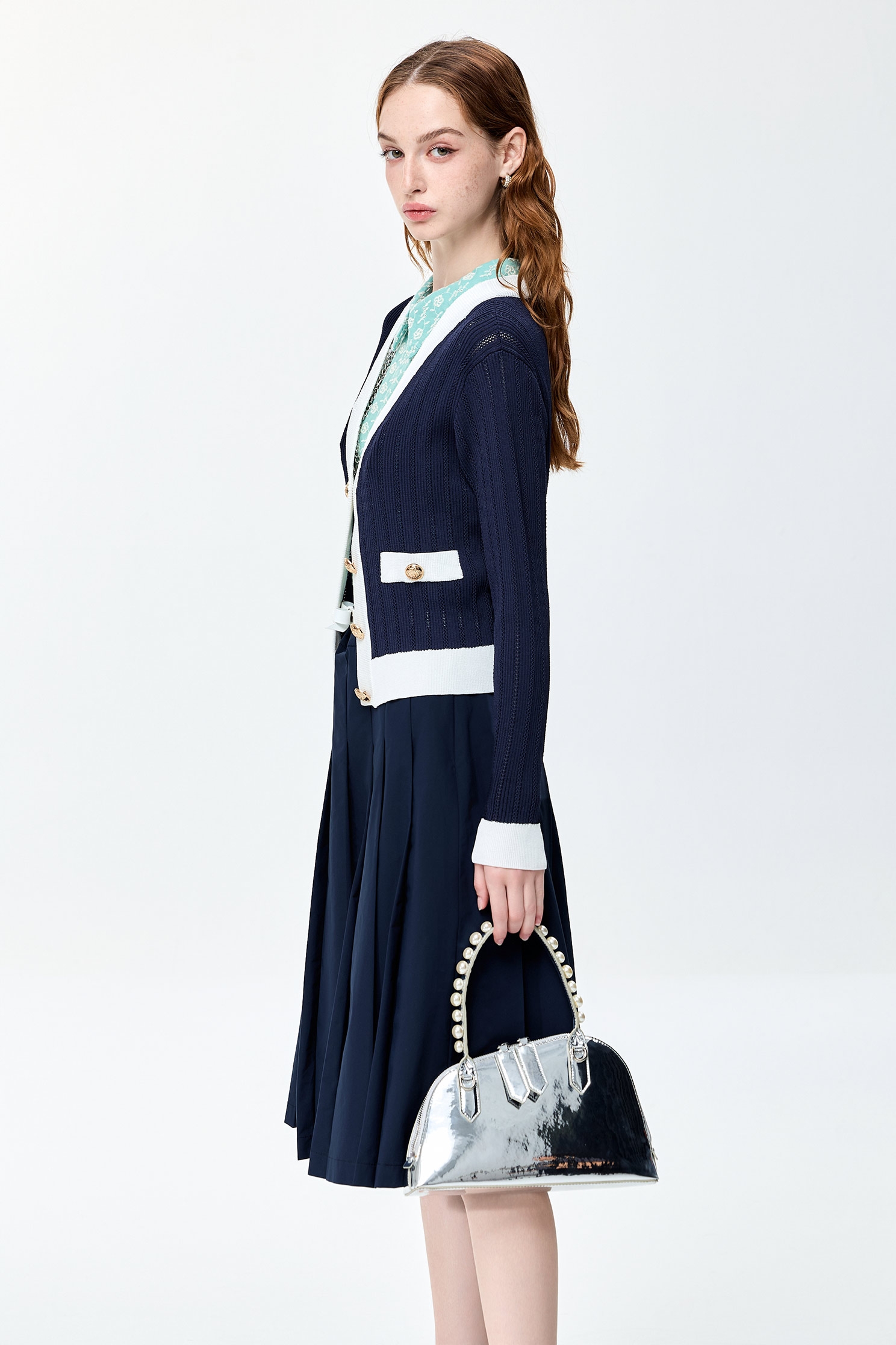 V-neck Navy CardiganV-neck Navy Cardigan,Outerwear,Season (SS) Look,Knitted,Knitted coats