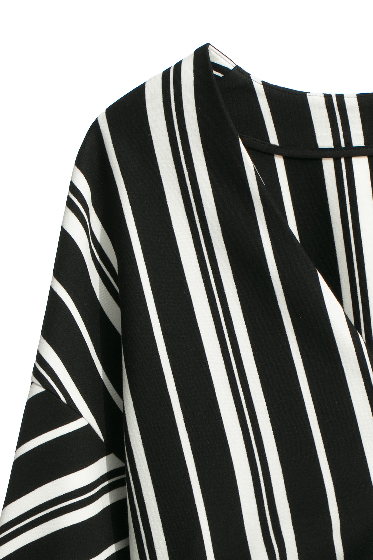 Black White Stripe Contrast Crop JacketBlack White Stripe Contrast Crop Jacket,Jackets,Outerwear,Season (SS) Look,Stripe