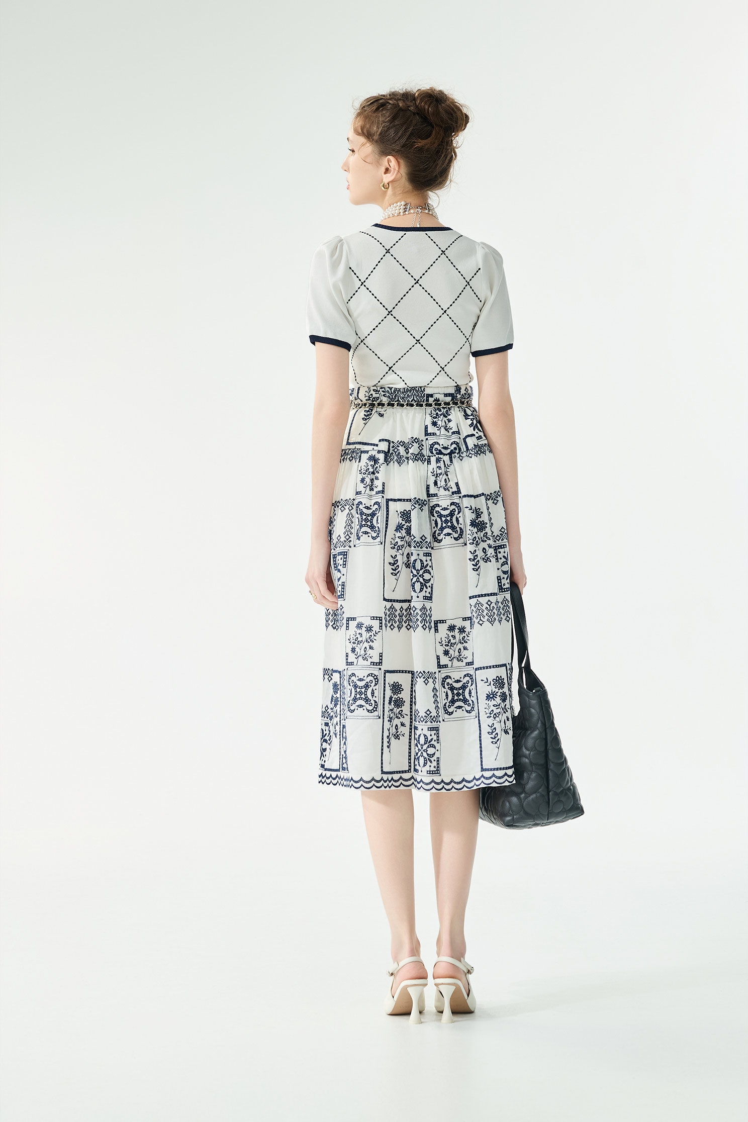 Floral Motif Embroidery Midi SkirtFloral Motif Embroidery Midi Skirt,Season (SS) Look,Embroidered,Midi skirts