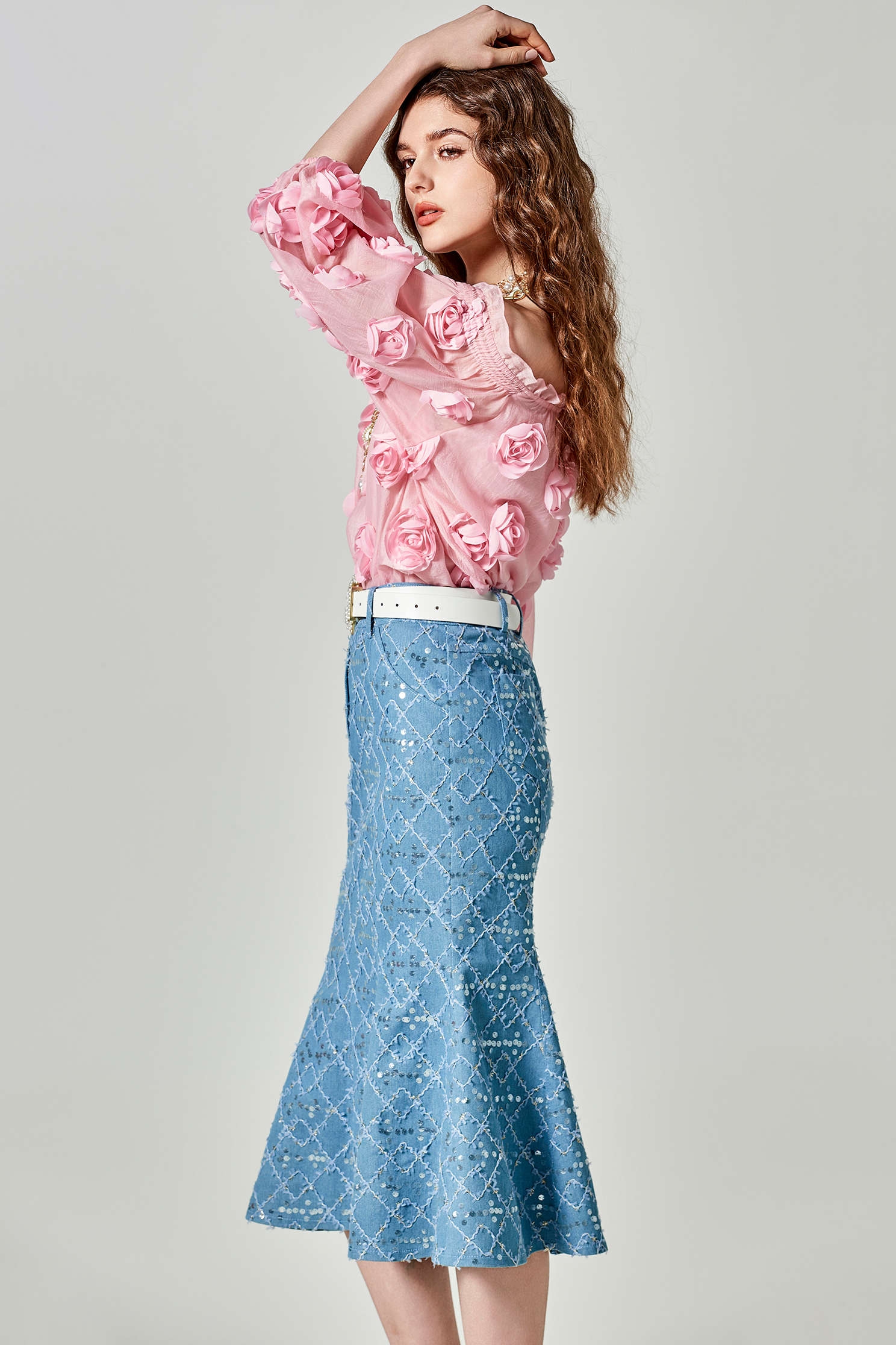 Sequin Fishtail Denim SkirtSequin Fishtail Denim Skirt,Embroidered,Season (SS) Look,Denim,Denim skirts