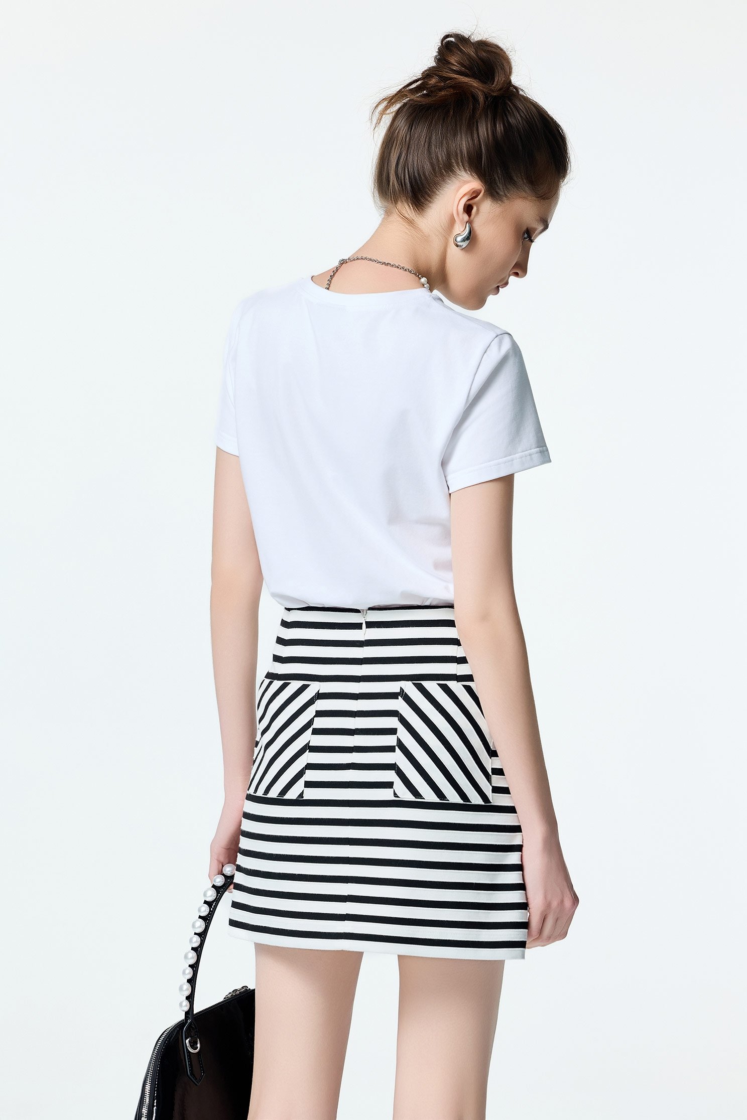 Black White Stripe Short SkirtBlack White Stripe Short Skirt,Season (SS) Look,pearl,Mini skirts,Back To Classic,Back To B/W