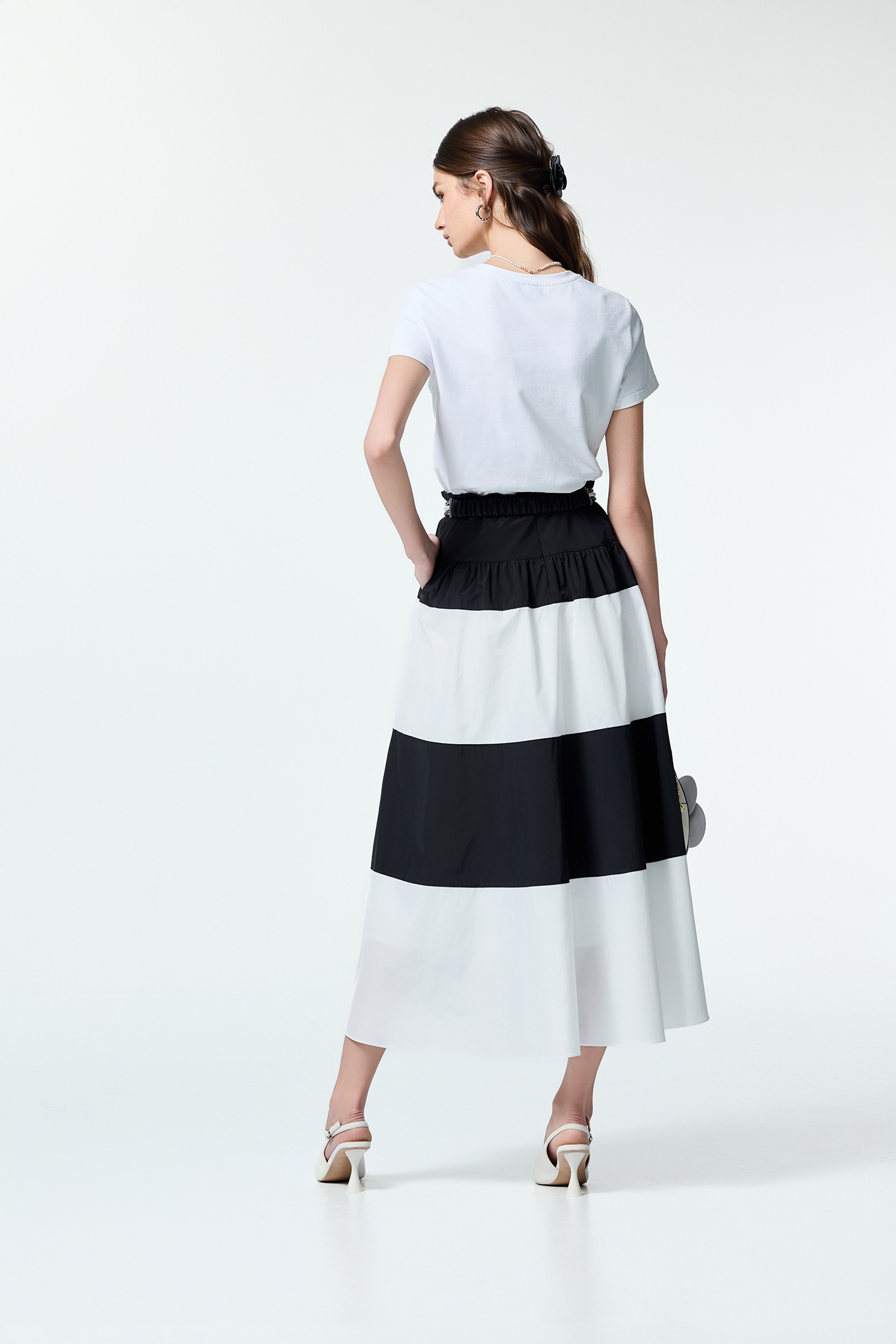 Black White Contrast Taffeta SkirtBlack White Contrast Taffeta Skirt,Season (SS) Look,White skirts,Back To Classic,Midi skirts,Back To B/W