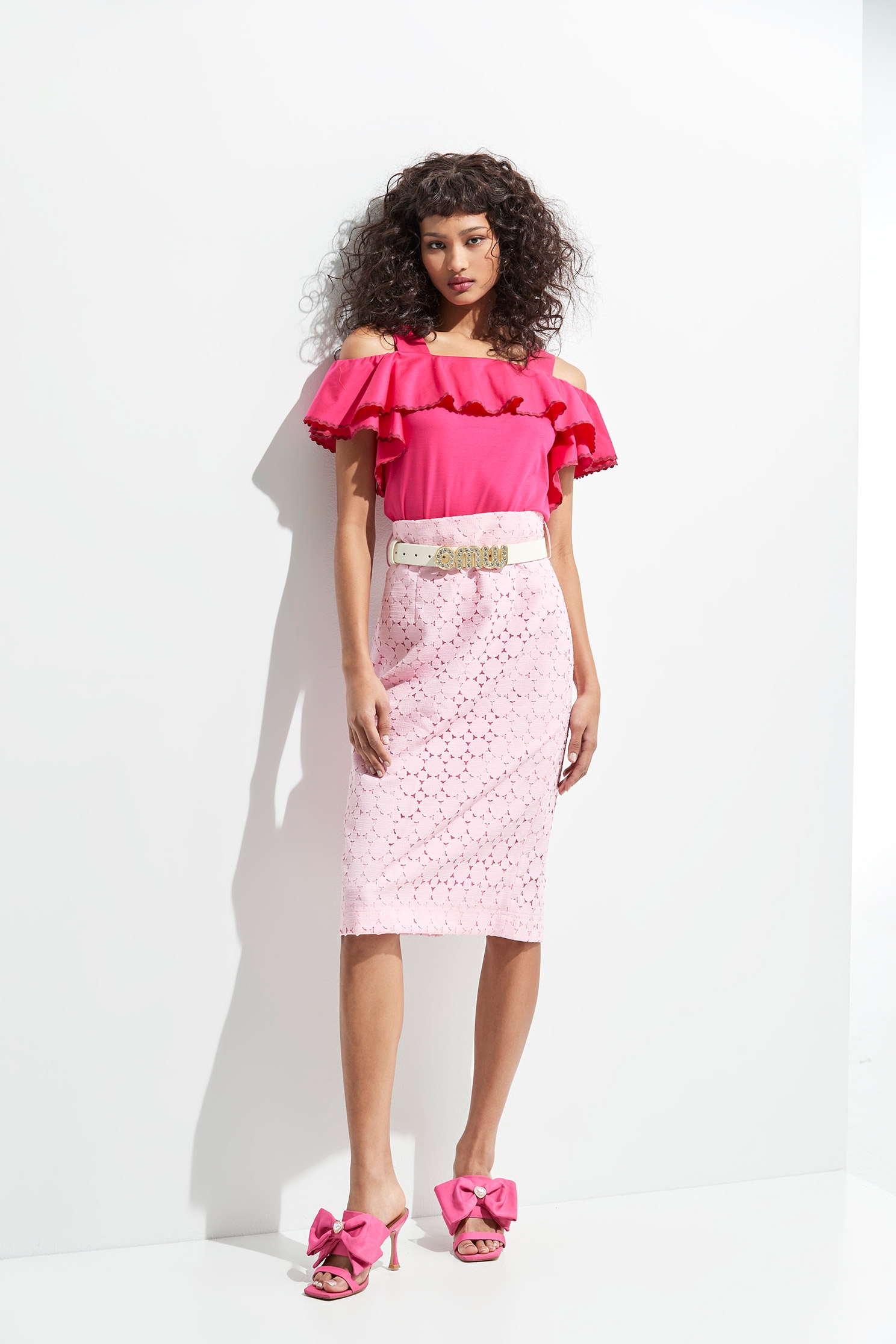Cut-Out Lace Pink Pencil SkirtLong skirt with cutwork embroidery,Season (SS) Look,Pencil skirts,Valentine,Belts,Midi skirts