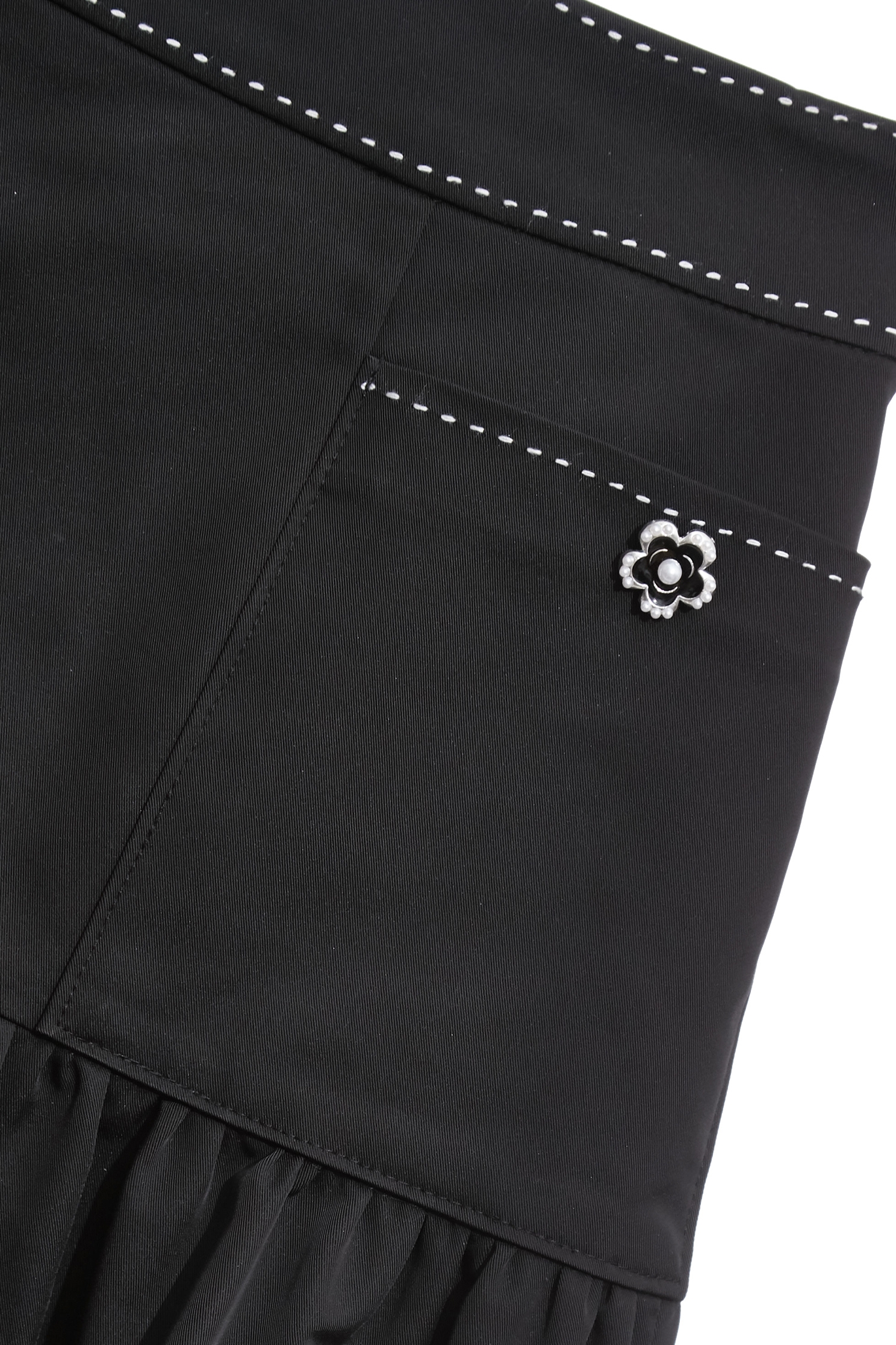 Contrast Stitch Detail Black SkirtContrast Stitch Detail Black Skirt,Embroidered,Trends,Mini skirts,Season (AW) Look,Black skirts