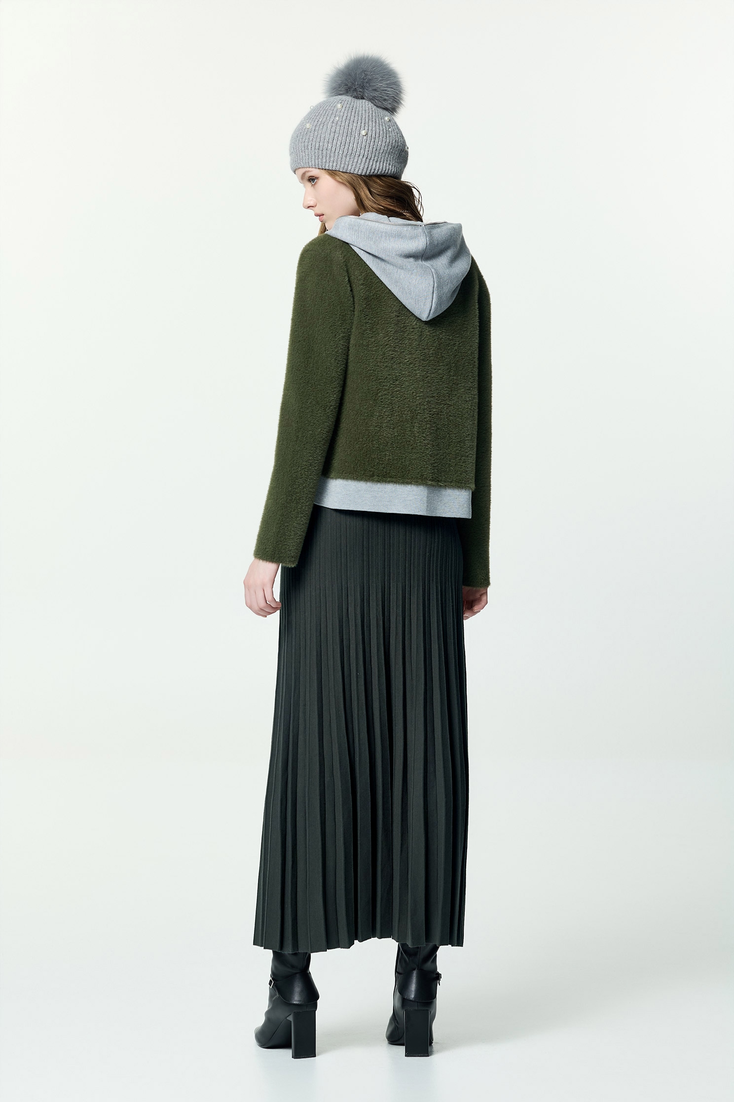 Pleated Maxi Grey Knit SkirtPleated Maxi Grey Knit Skirt,Season (AW) Look,Knitted