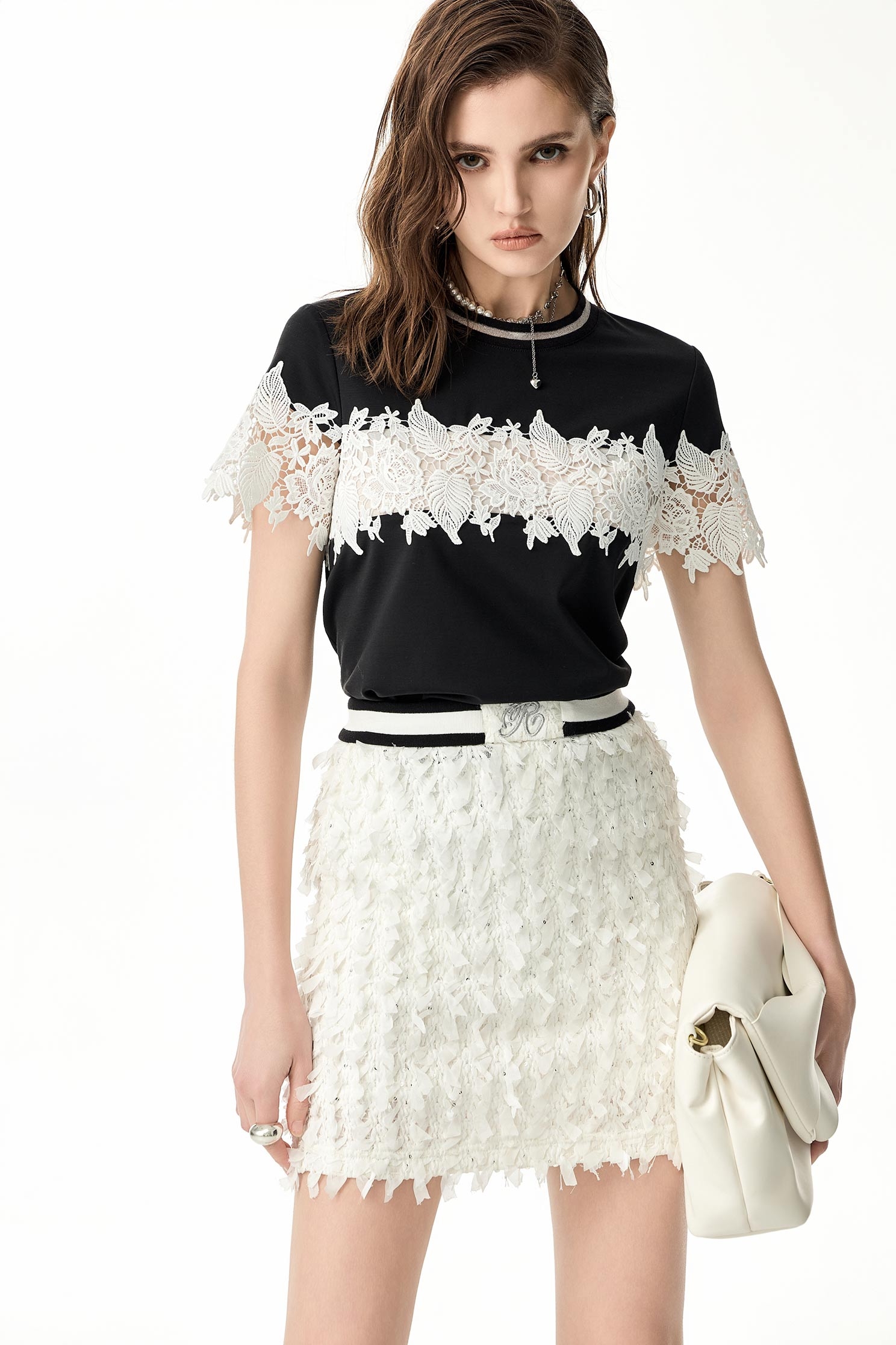 3-D Texture Weave Sequin Detail Skirt3-D Texture Weave Sequin Detail Skirt,Mini skirts