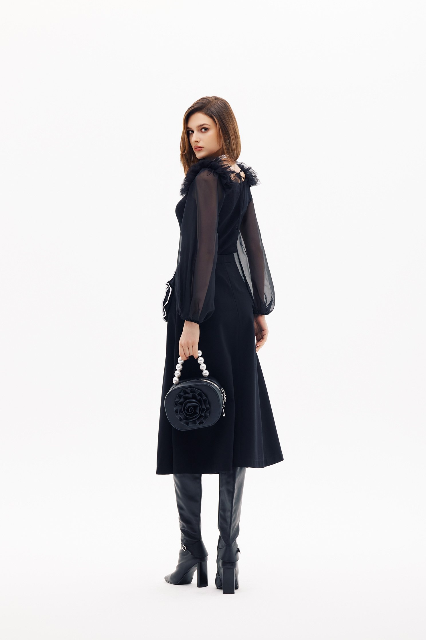 3-D Floral Detail A-line Skirt3-D Floral Detail A-line Skirt,Office Looks,Season (SS) Look,Valentine,Midi skirts,Black skirts