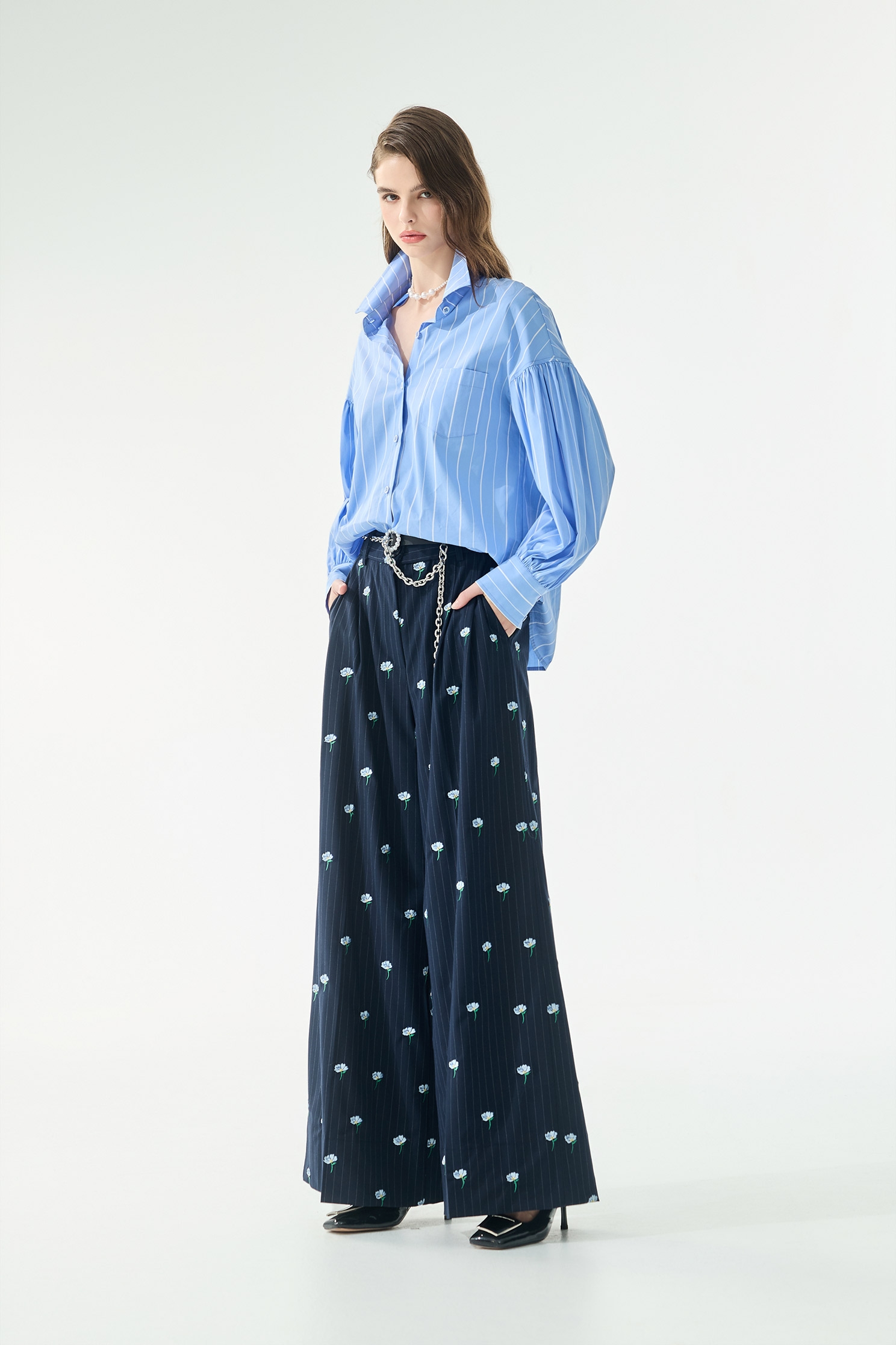 Floral Embroidery Pinstripe PantsFloral Embroidery Pinstripe Pants,Embroidered,Season (SS) Look,Stripe,pants,Tailored pants