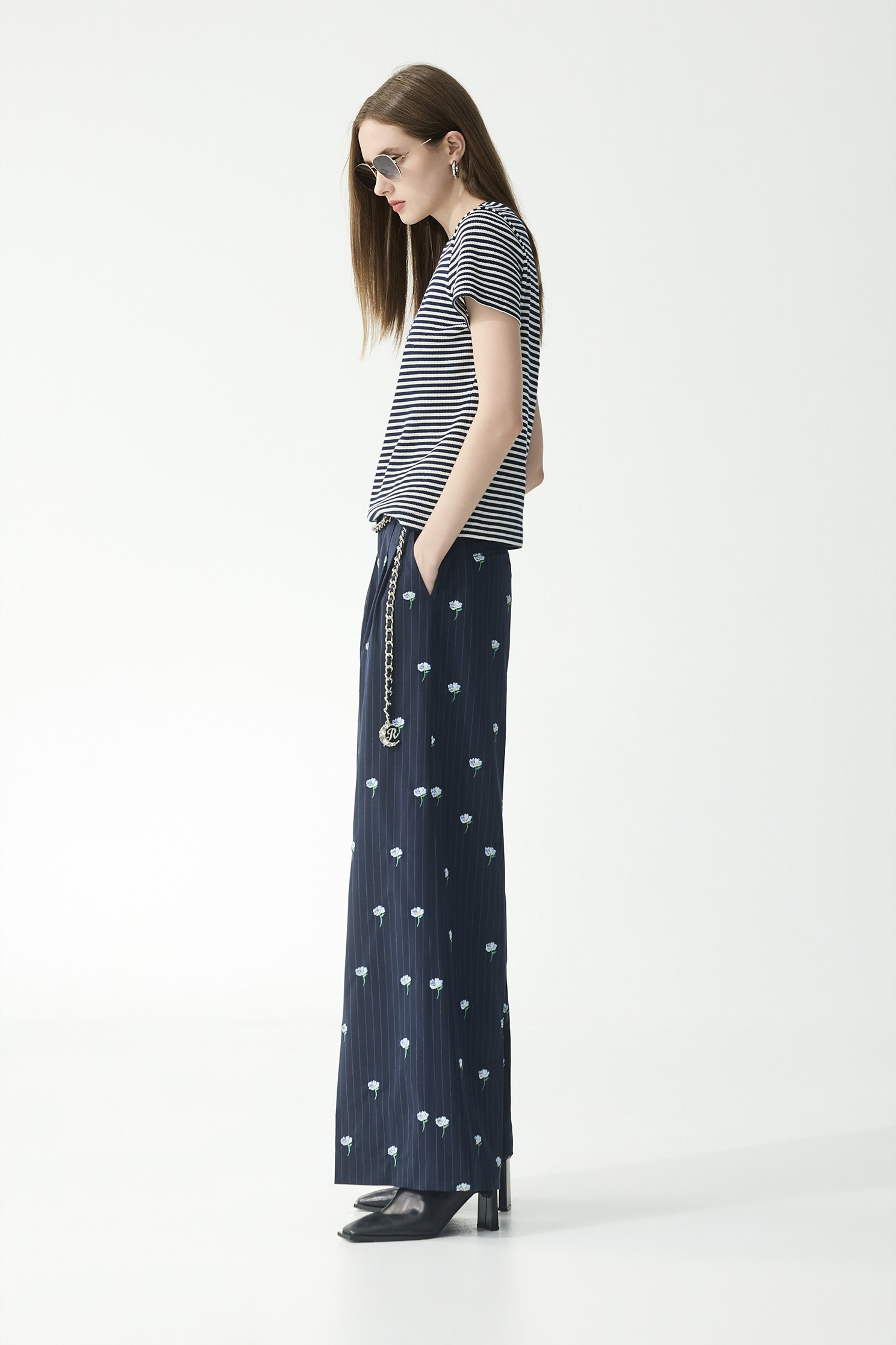 Floral Embroidery Pinstripe PantsFloral Embroidery Pinstripe Pants,Embroidered,Season (SS) Look,Stripe,pants,Tailored pants