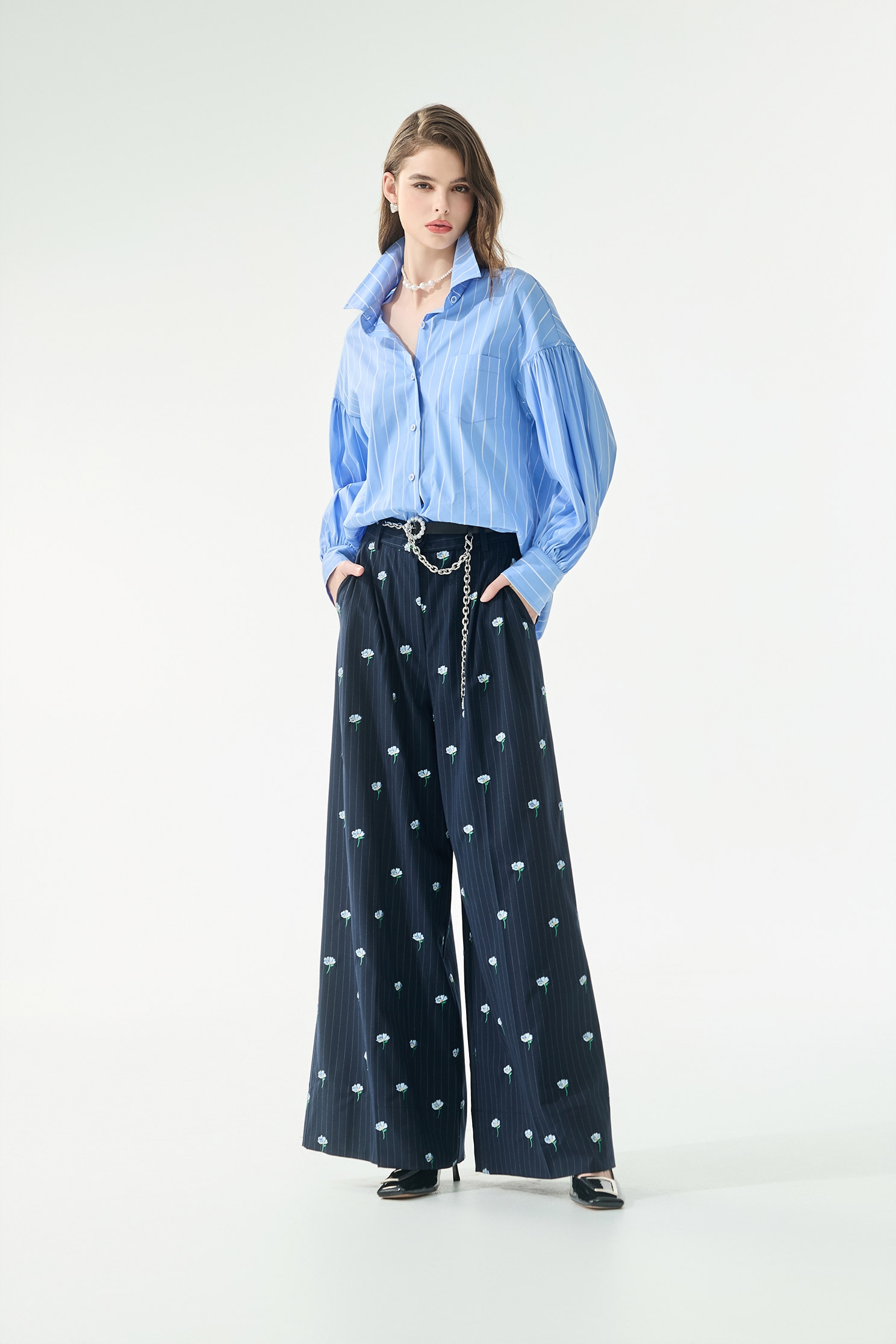 Floral Embroidery Pinstripe PantsFloral Embroidery Pinstripe Pants,Embroidered,Season (SS) Look,Stripe,pants,Tailored pants