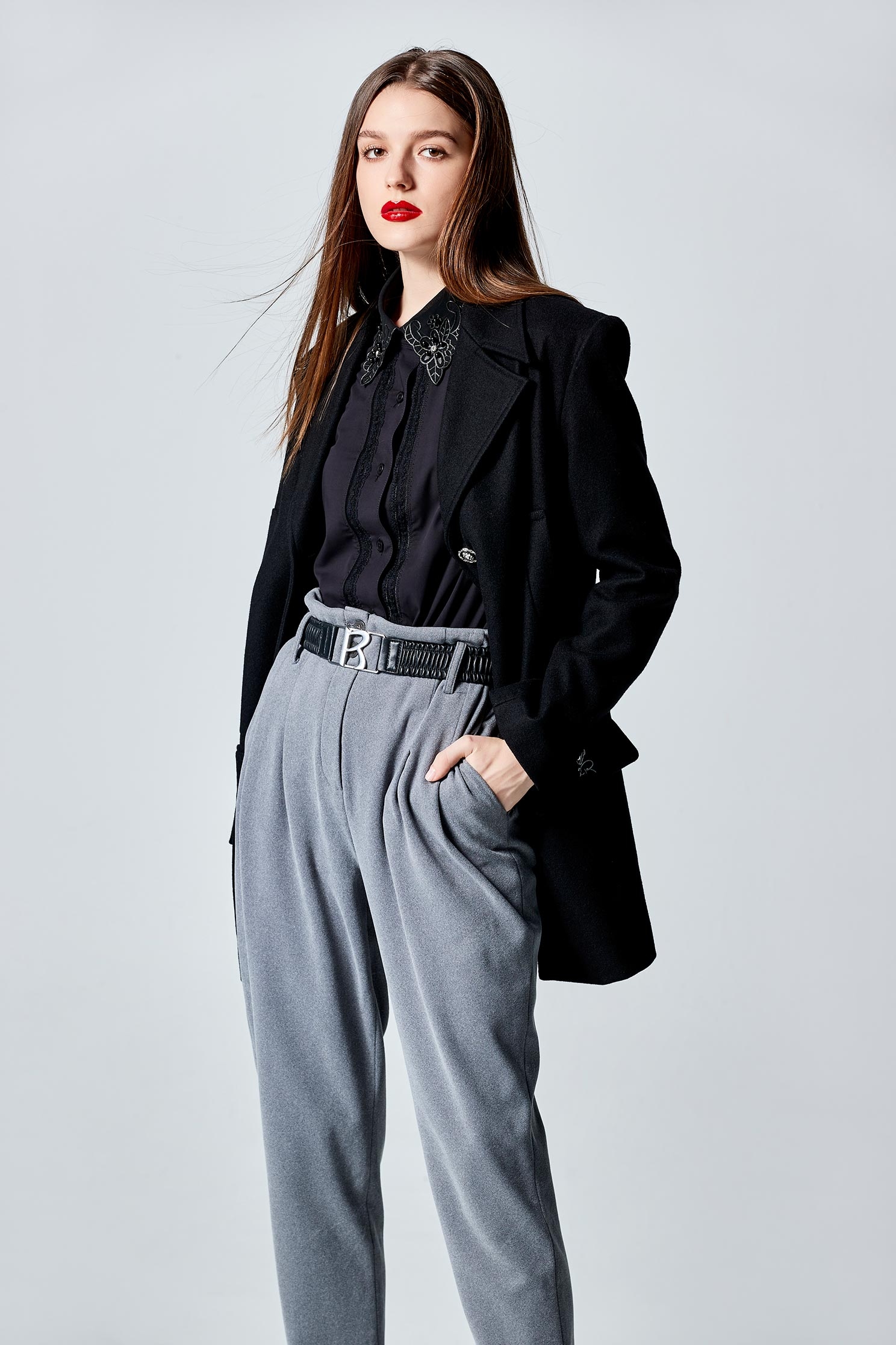 Grey Boyfriend Pants With Fold Over CuffsWoolen tapered trousers,Season (AW) Look