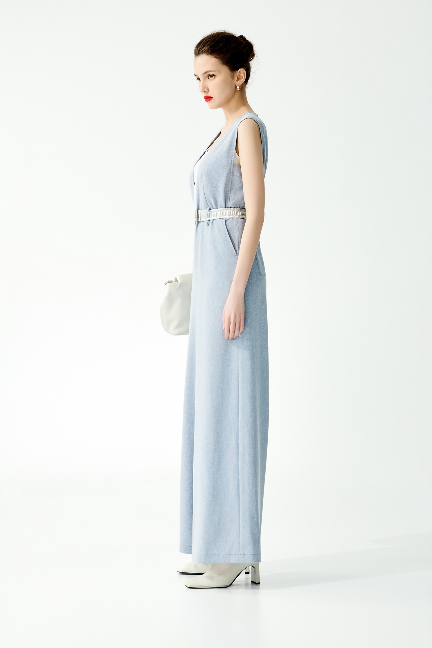 Minimalist Sleeveless Grey JumpsuitMinimalist Sleeveless Grey Jumpsuit,sleeveless tops,Season (SS) Look,sleeveless tops,pants,Jumpsuits