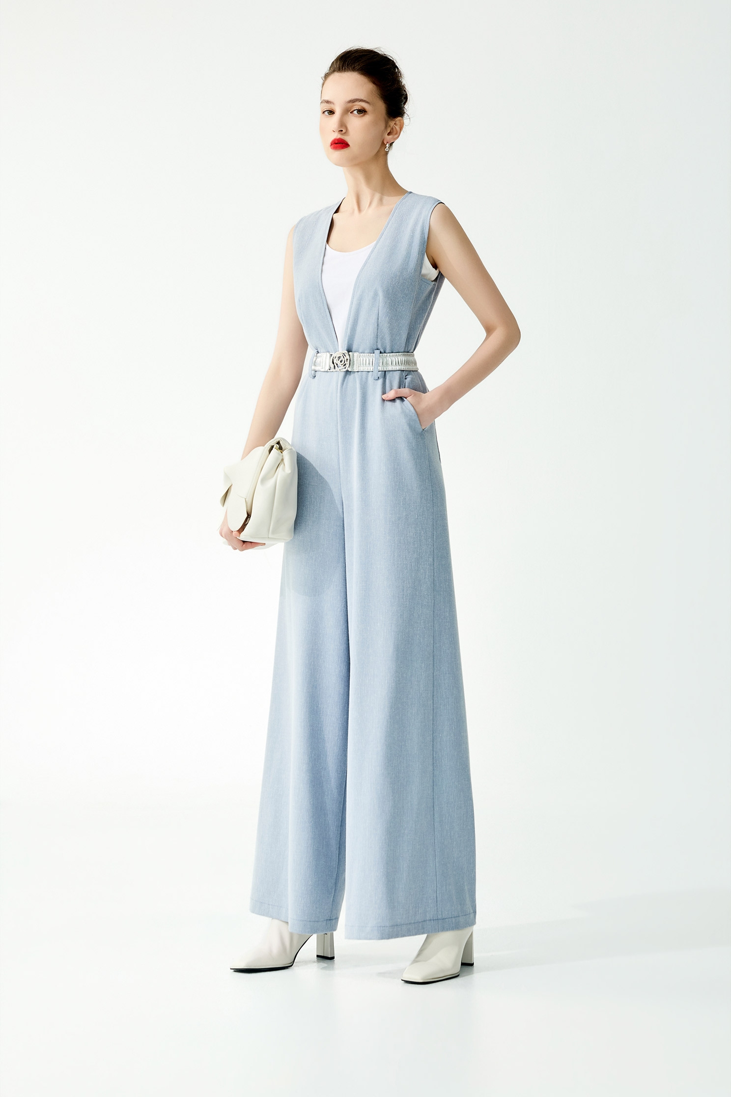 Minimalist Sleeveless Grey JumpsuitMinimalist Sleeveless Grey Jumpsuit,sleeveless tops,Season (SS) Look,sleeveless tops,pants,Jumpsuits