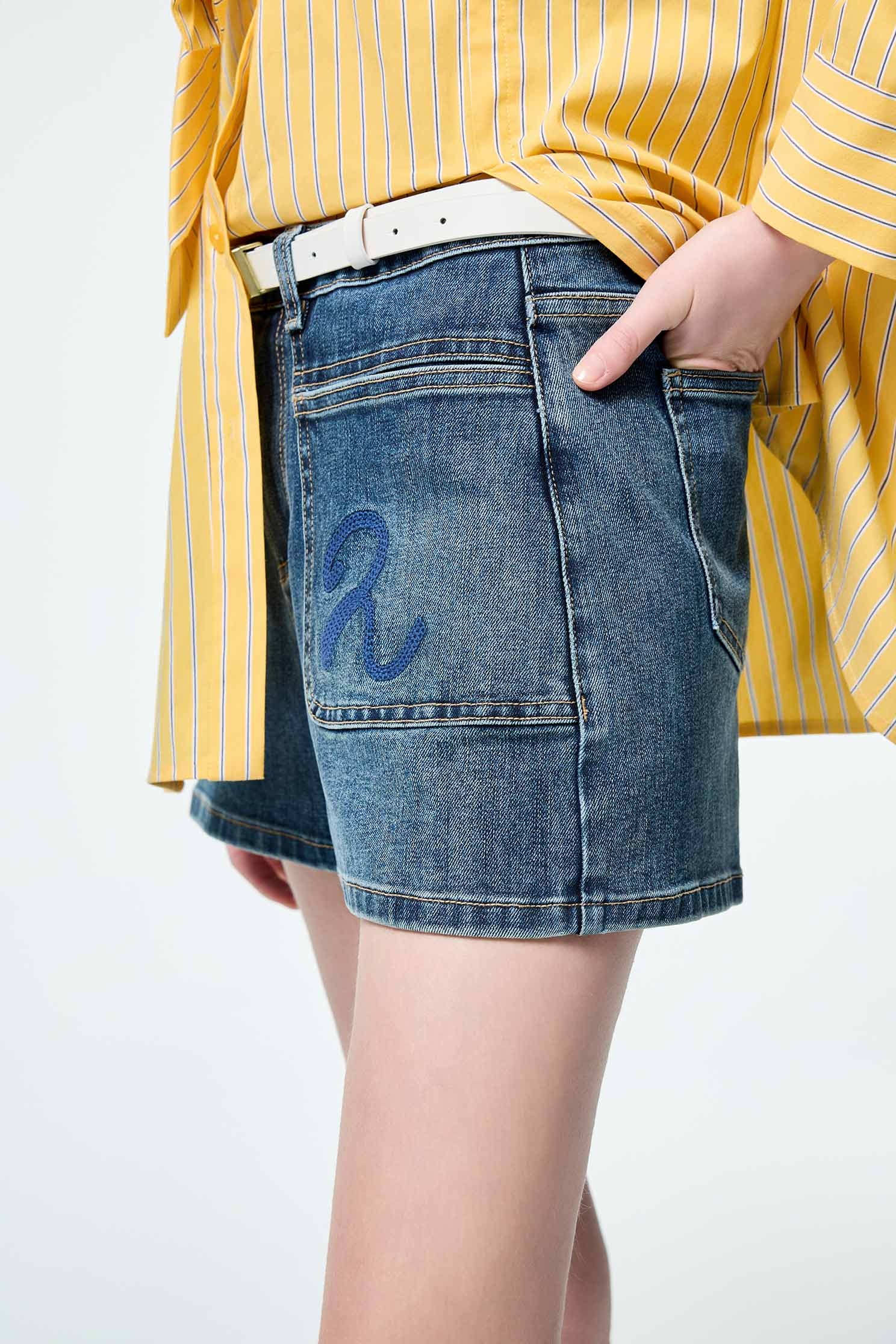 R Logo Denim ShortsR Logo Denim Shorts,Season (SS) Look,Denim,Jeans,pants,Urban Fashion