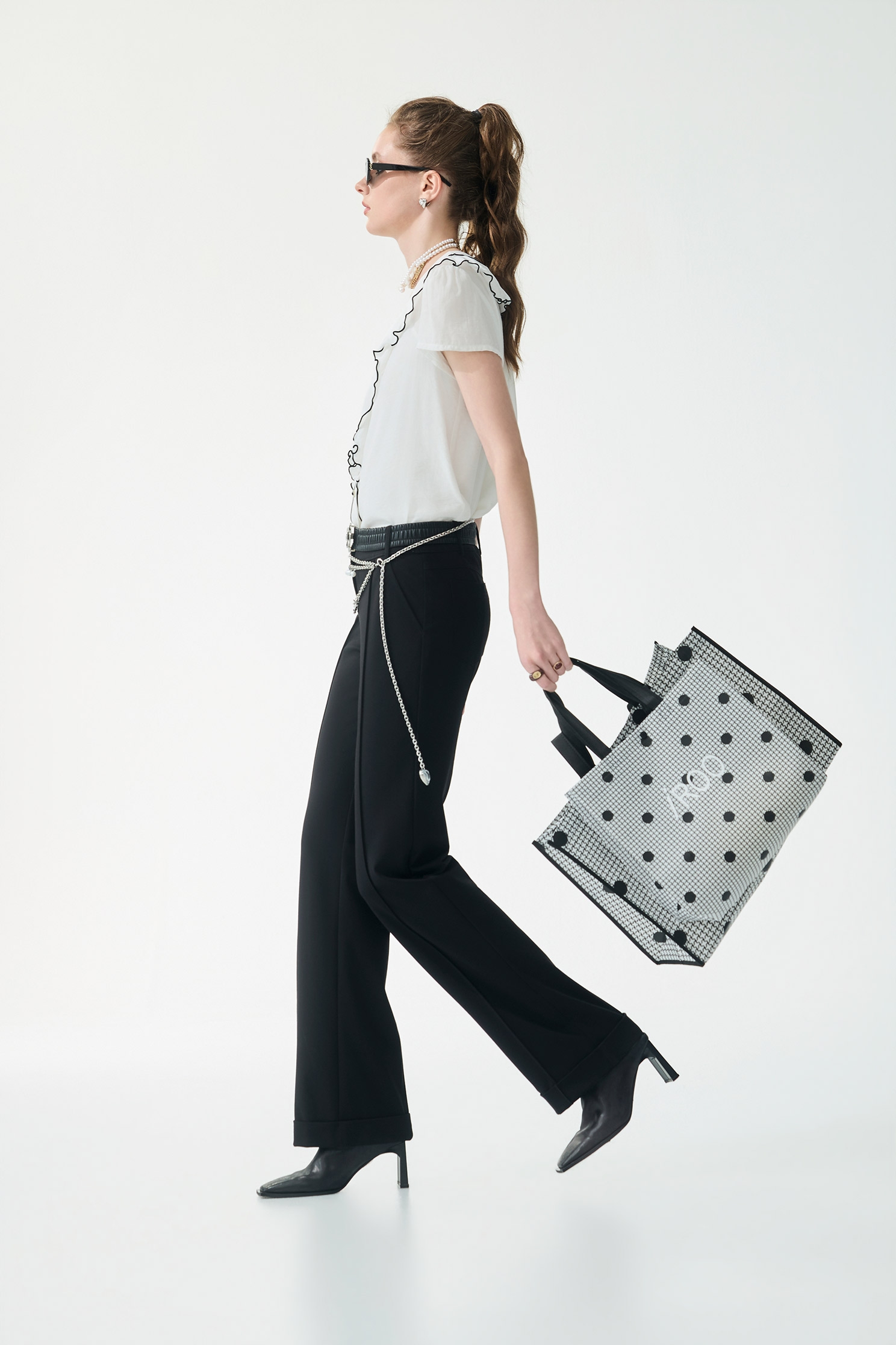 Jet Black Straight Cut PantsJet Black Straight Cut Pants,Culottes,Season (SS) Look,pearl,pants,Black pants