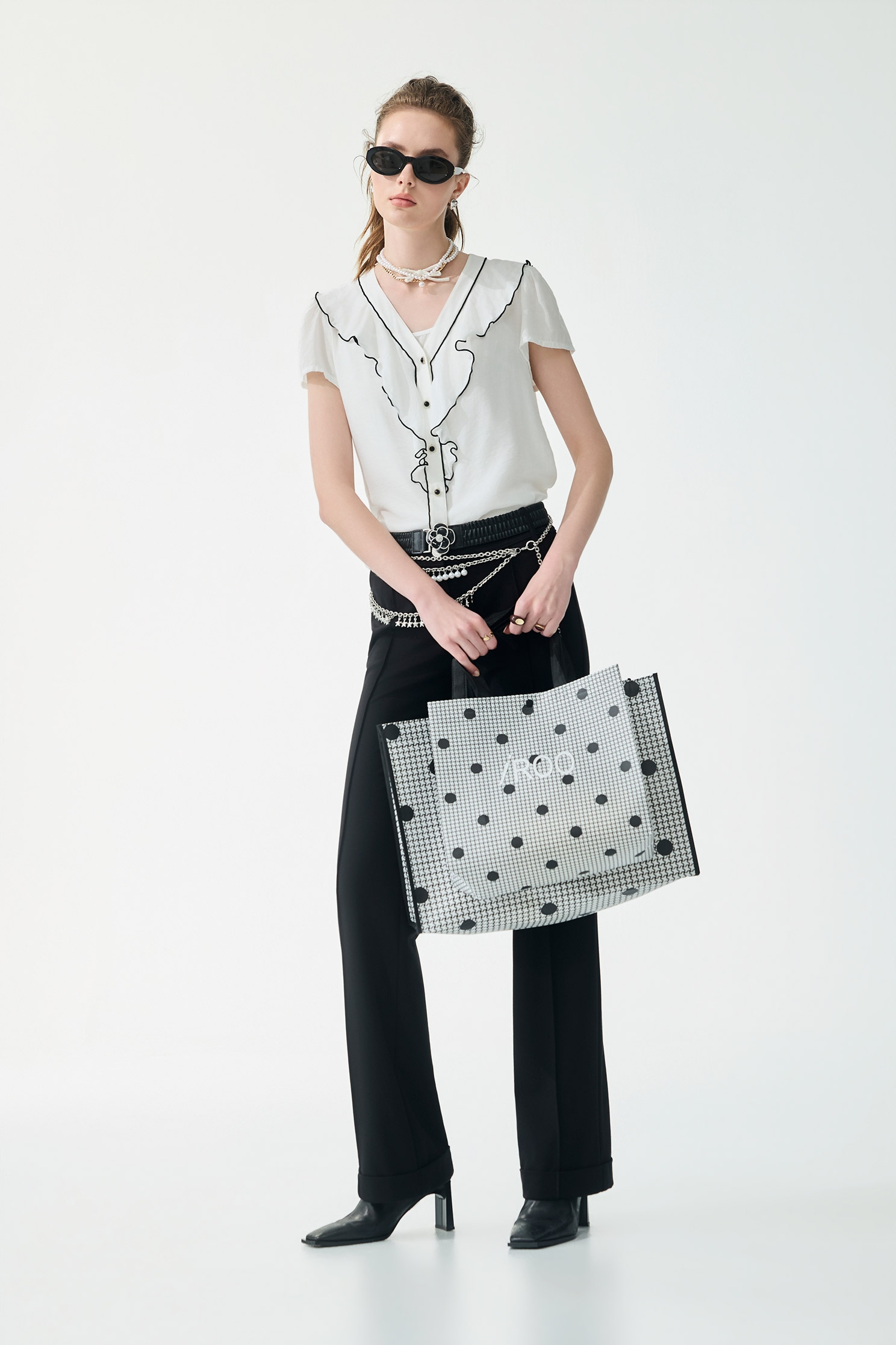 Jet Black Straight Cut PantsJet Black Straight Cut Pants,Culottes,Season (SS) Look,pearl,pants,Black pants