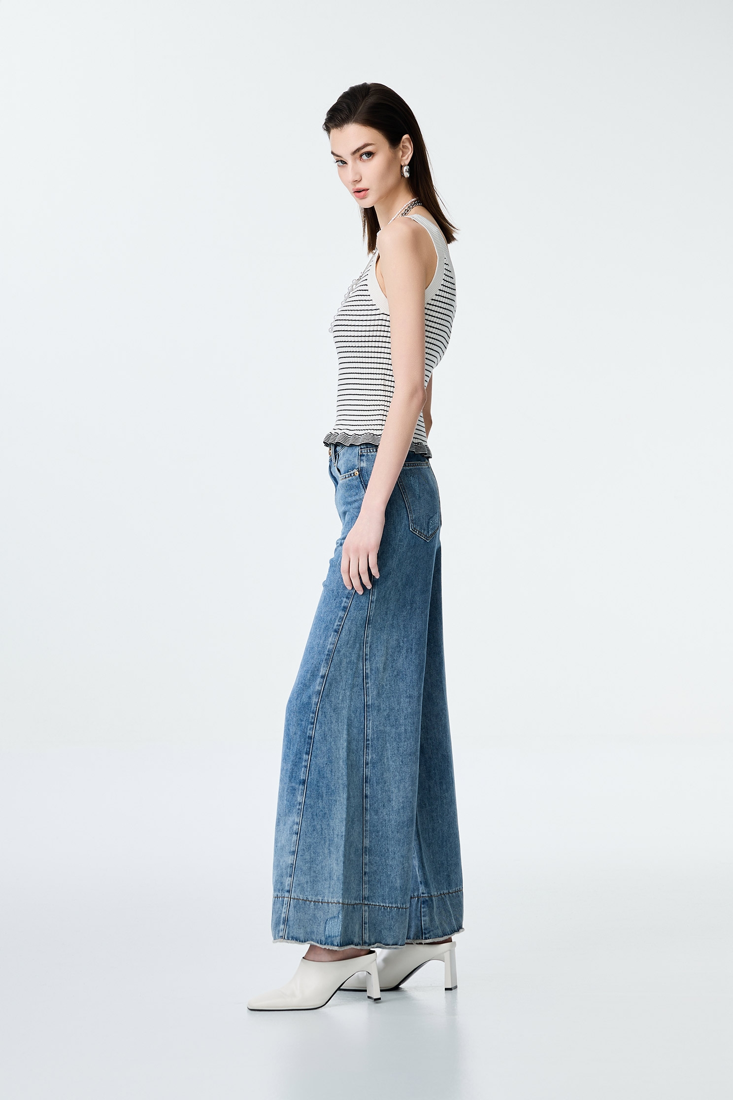Distress Detail Wide Leg JeansDistress Detail Wide Leg Jeans,Denim,Culottes,Season (SS) Look,Denim,Jeans,Denim pants,White pants,Valentine,Wide-leg jeans,upperclass,Pants