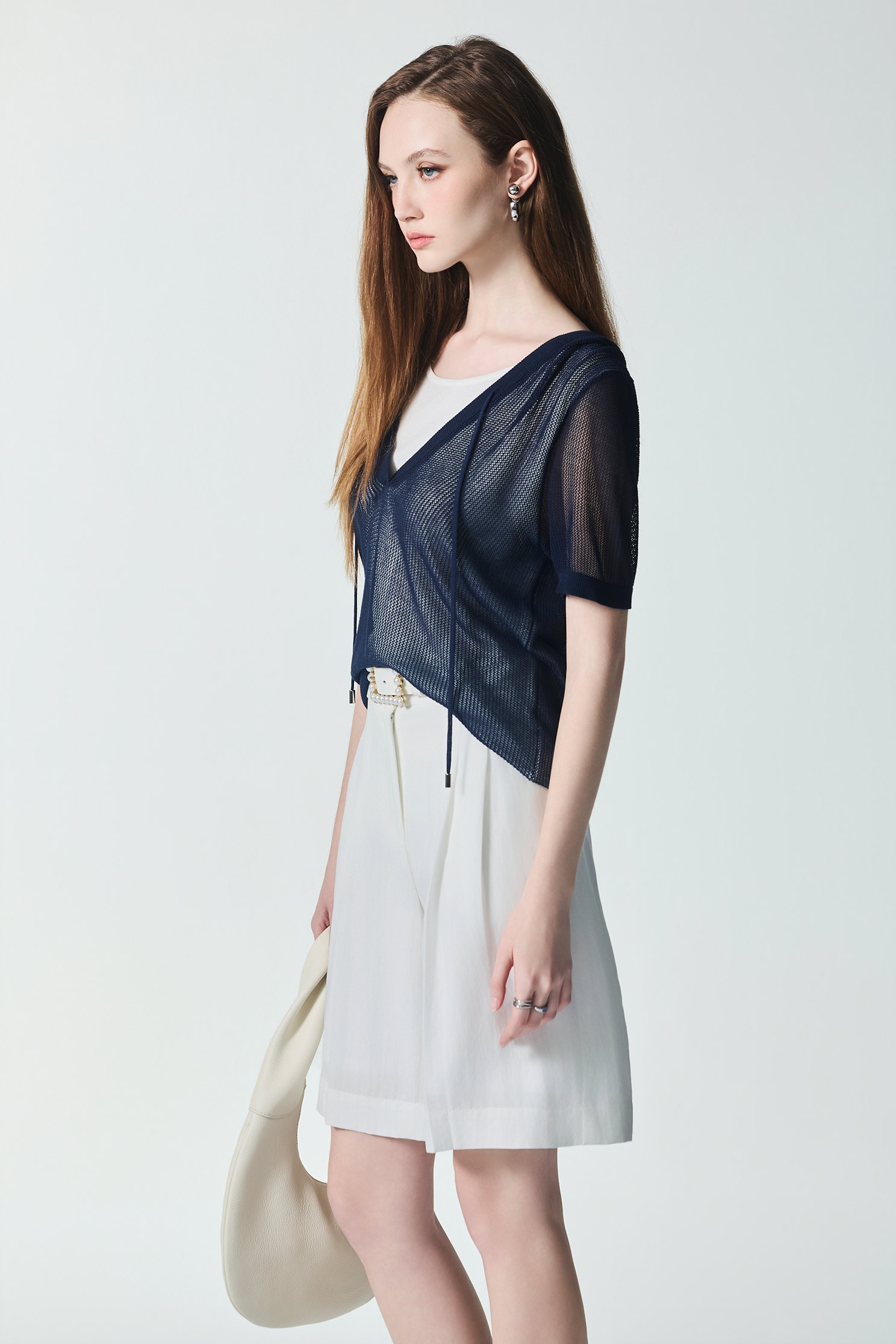 Front Pleat White BermudasFront Pleat White Bermudas,Embroidered,Season (SS) Look,White pants,Shorts,pants