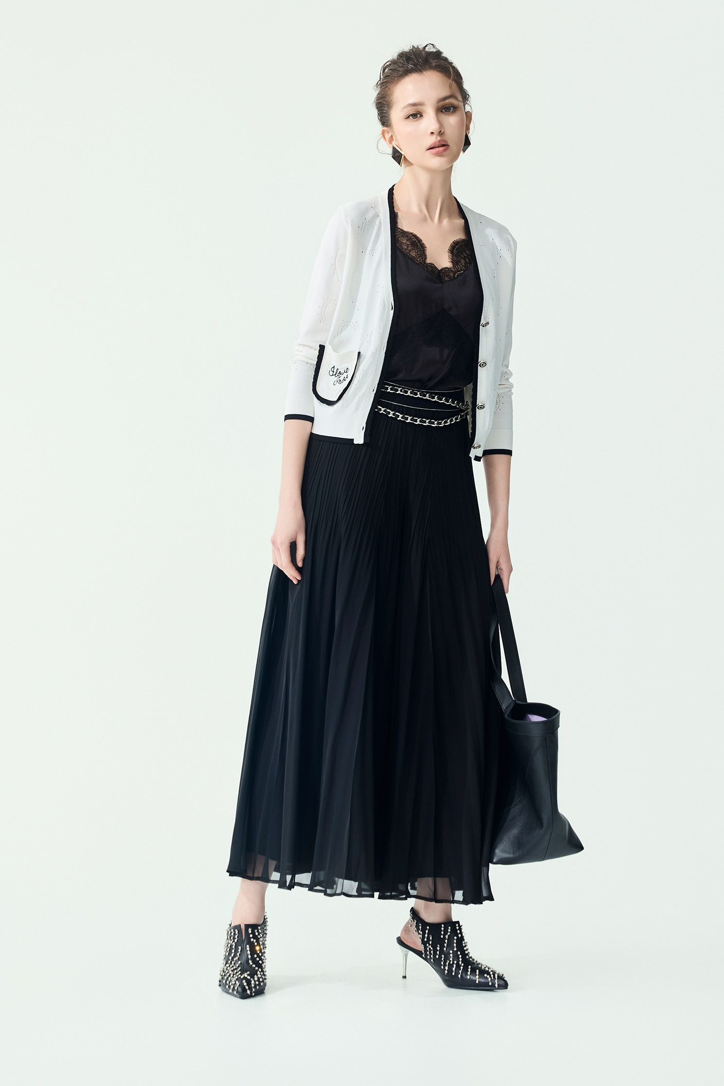 Full Pleated Chiffon PantsFull Pleated Chiffon Pants,Season (SS) Look,pants,Skorts,Chiffon,Black pants
