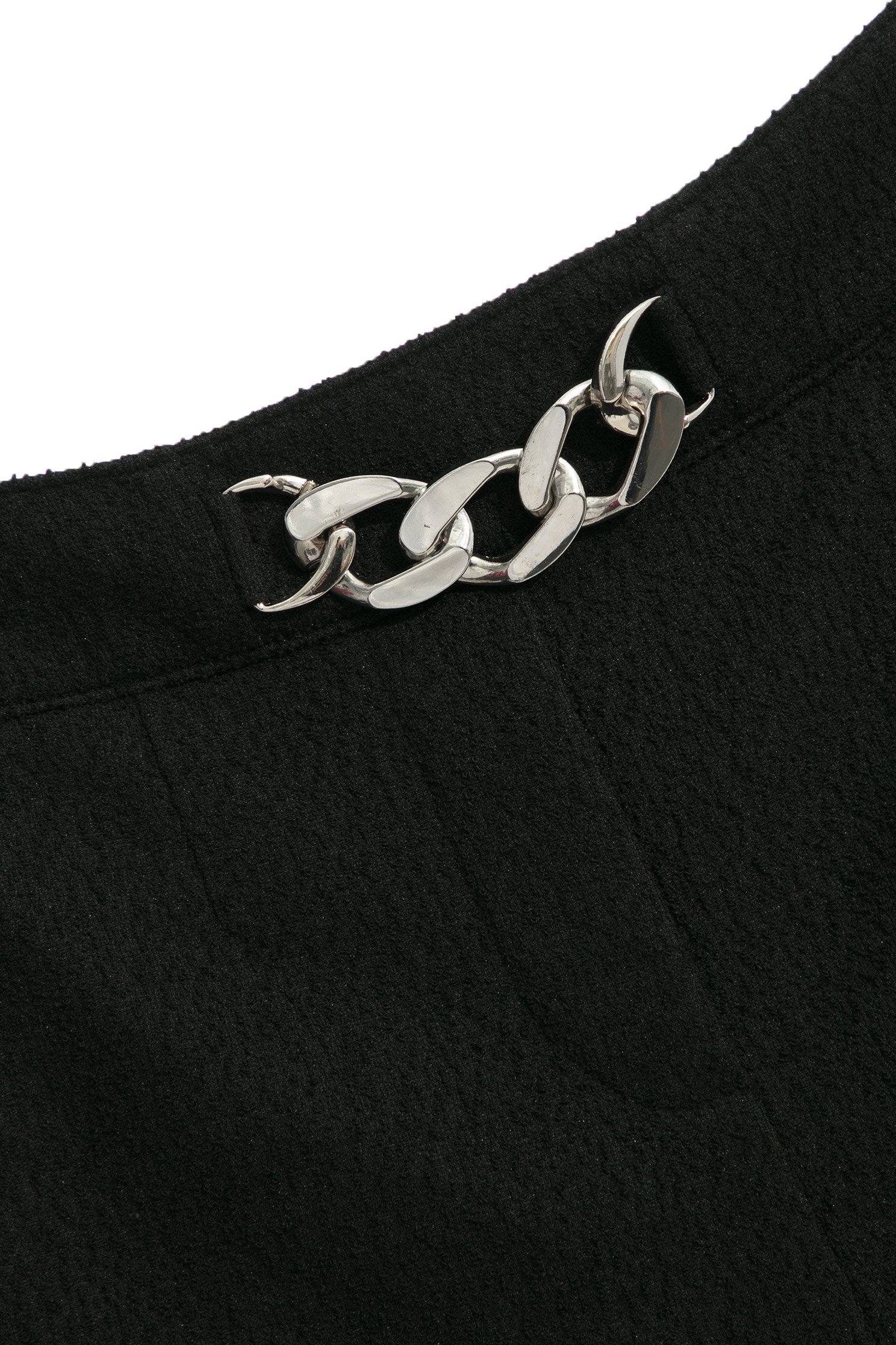 Silver Chain Accessory Detail ShortsSilver Chain Accessory Detail Shorts,Season (SS) Look,Shorts,Back To Classic,Back To B/W