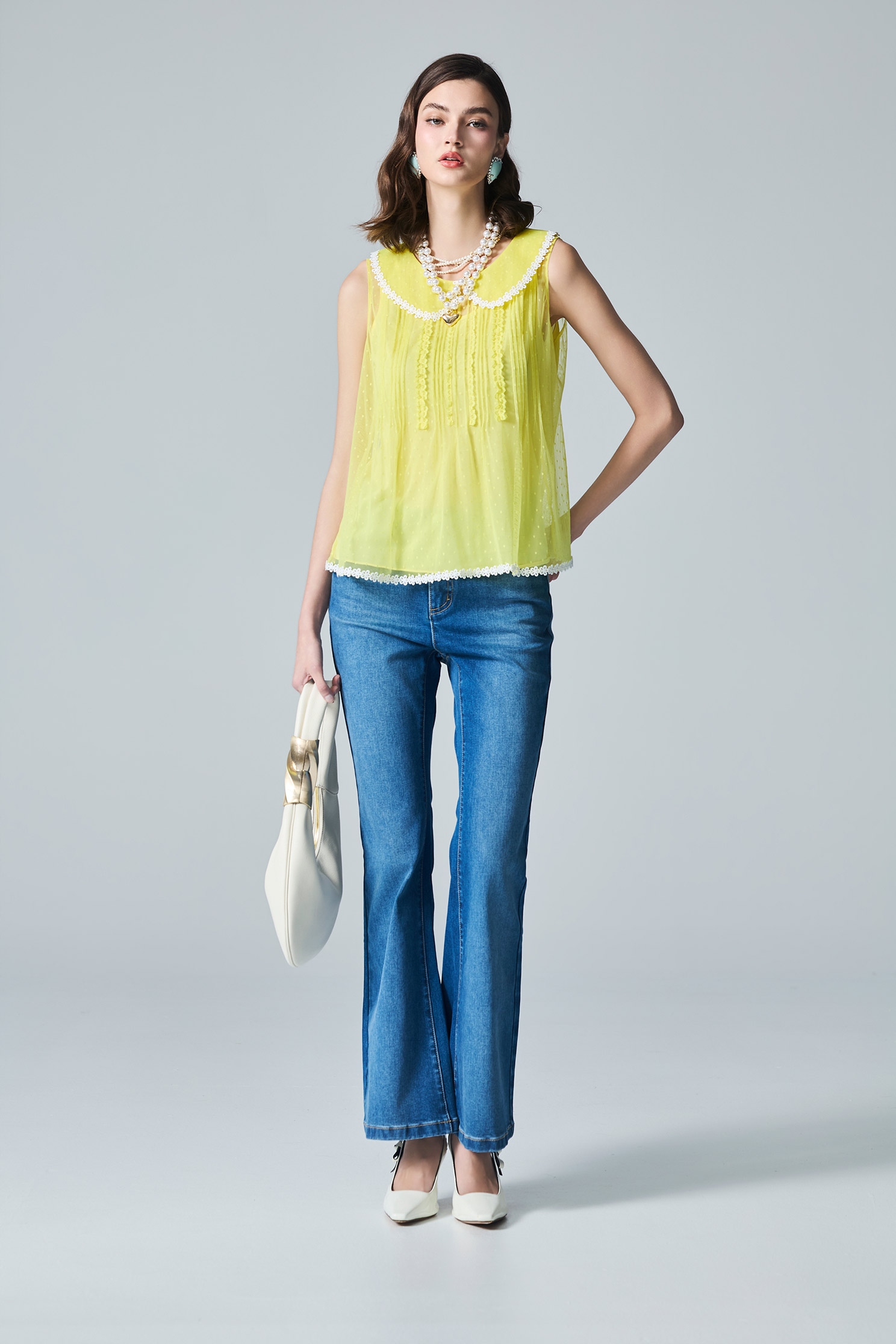 Floral Beading Detail Boot Leg JeansFloral Beading Detail Boot Leg Jeans,Denim,Jeans,Season (AW) Look,bows,pants