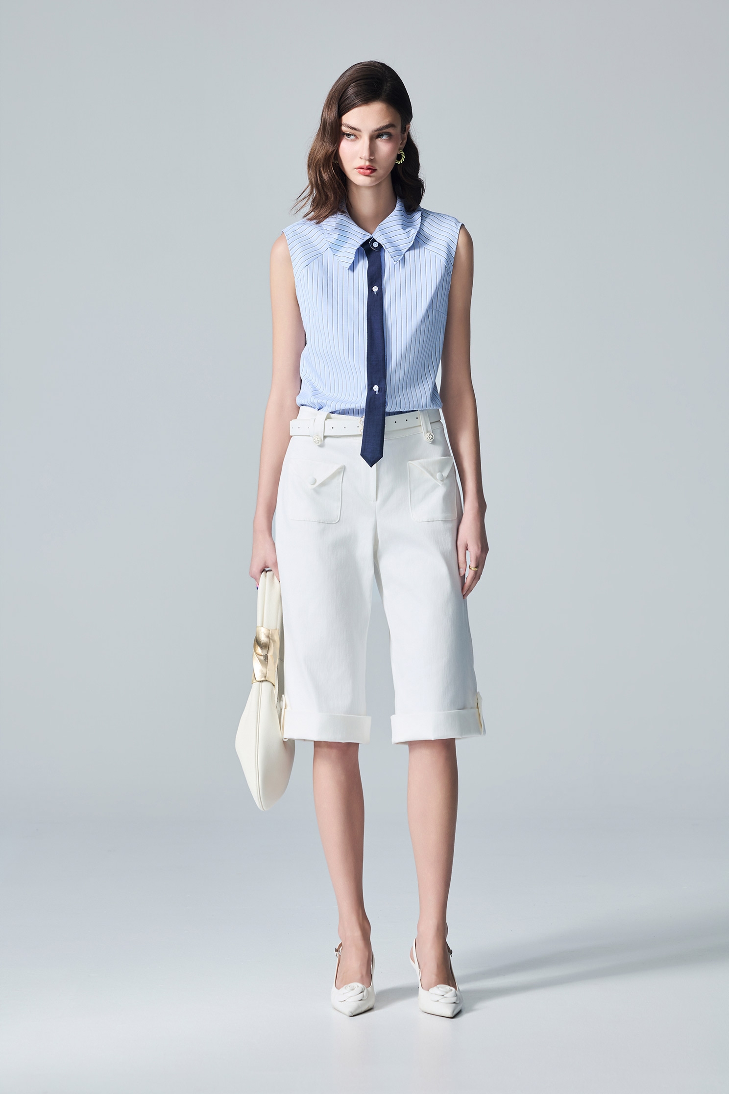 Cuffed Hem White Capri PantsCuffed Hem White Capri Pants,White pants,Shorts,Season (AW) Look,pants