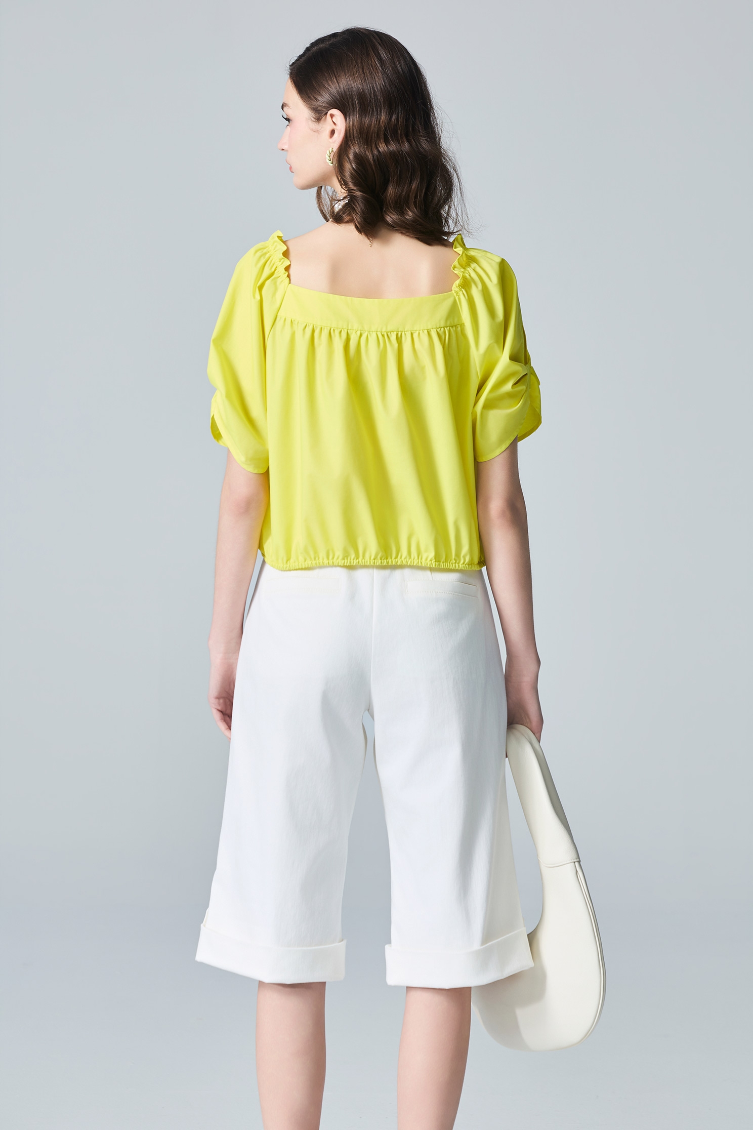 Cuffed Hem White Capri PantsCuffed Hem White Capri Pants,White pants,Shorts,Season (AW) Look,pants