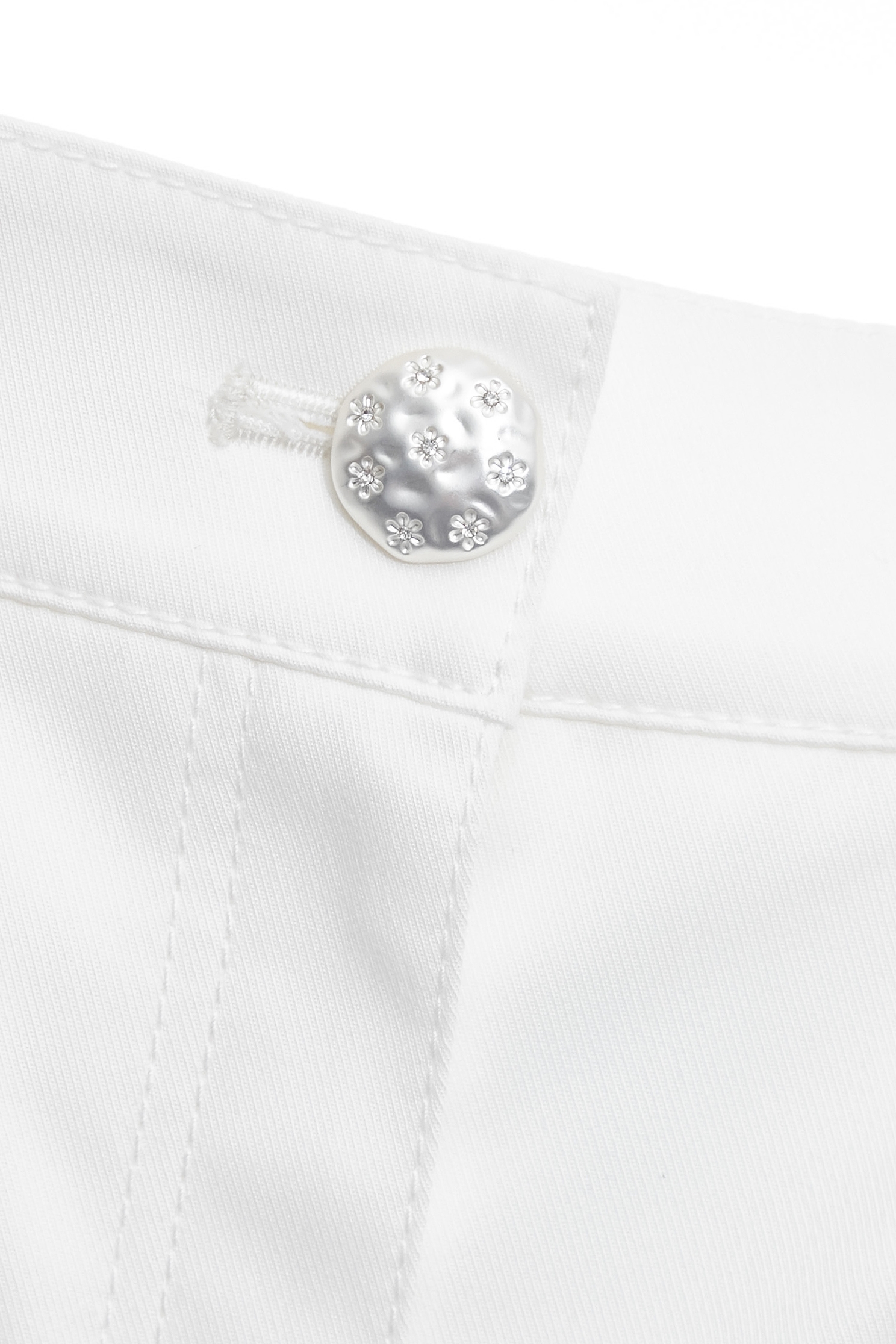Bow Detail White ShortsBow Detail White Shorts,White pants,Shorts,Season (AW) Look,bows,pants
