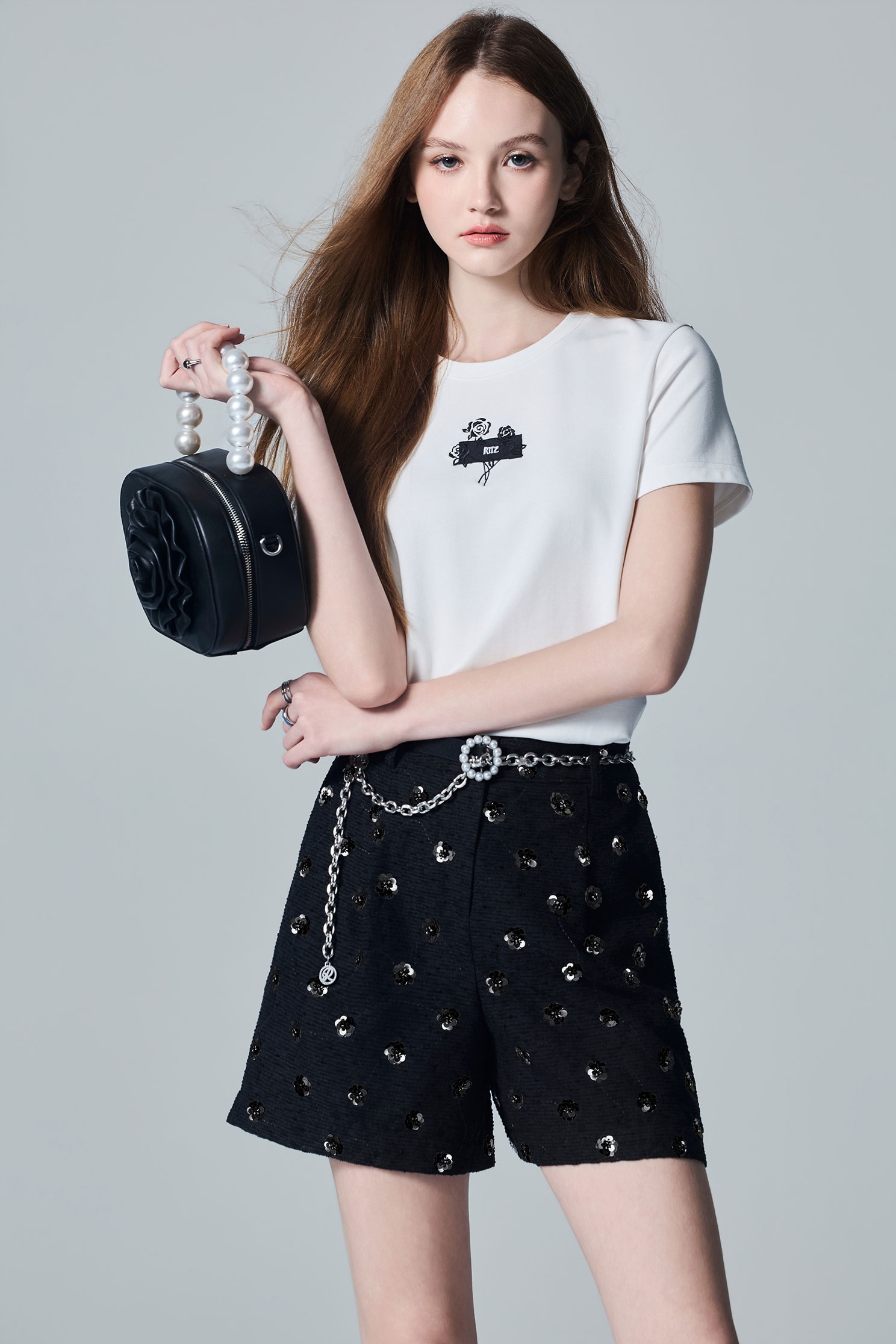 Floral Sequin Detail ShortsFloral Sequin Detail Shorts,pearl,Shorts,Season (AW) Look,pants,Black pants