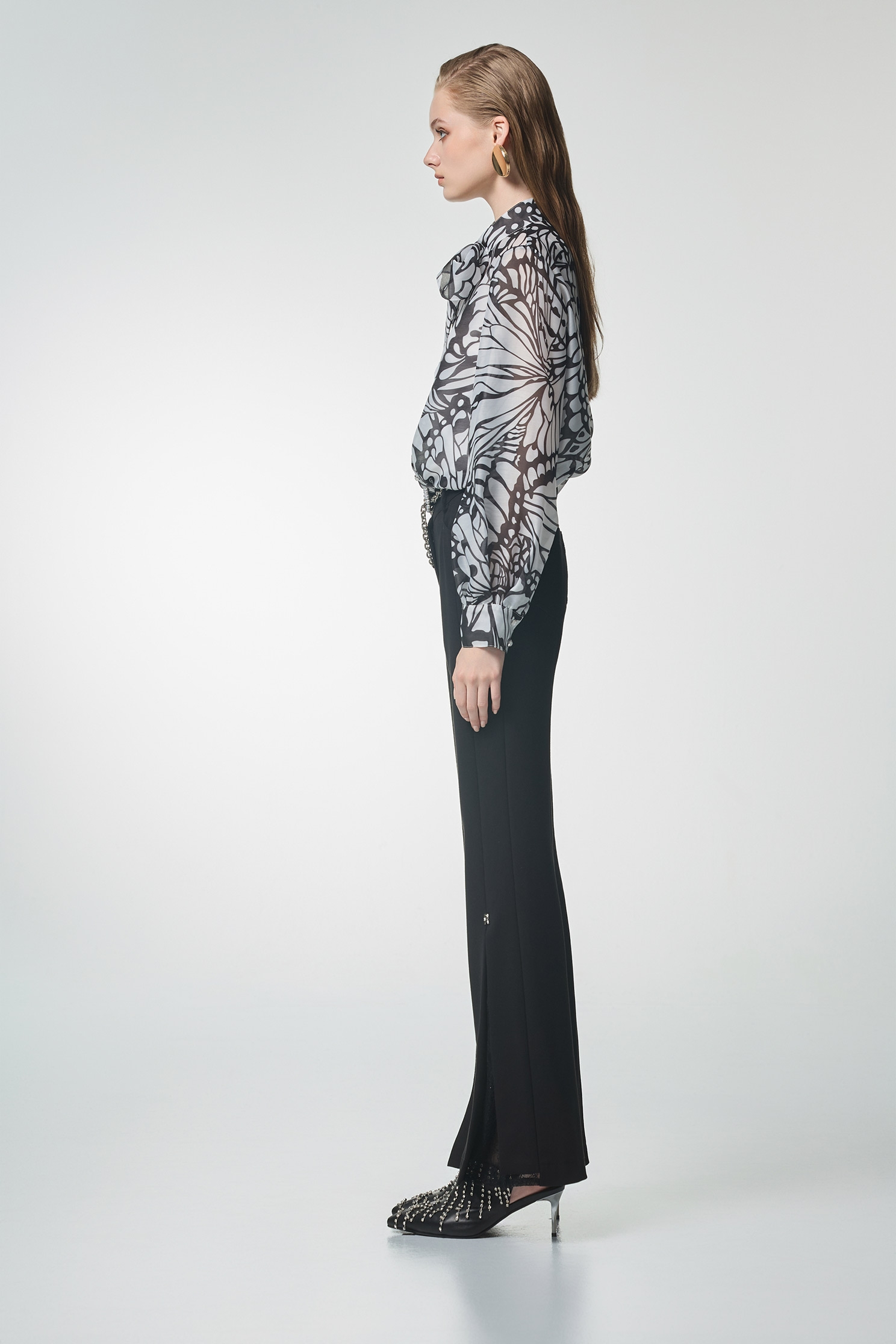 Lace Detail Side Slit Black PantsLace Detail Side Slit Black Pants,Office Looks,Bell-bottoms,pearl,Season (AW) Look,Lace,Bell-bottoms,Black trousers