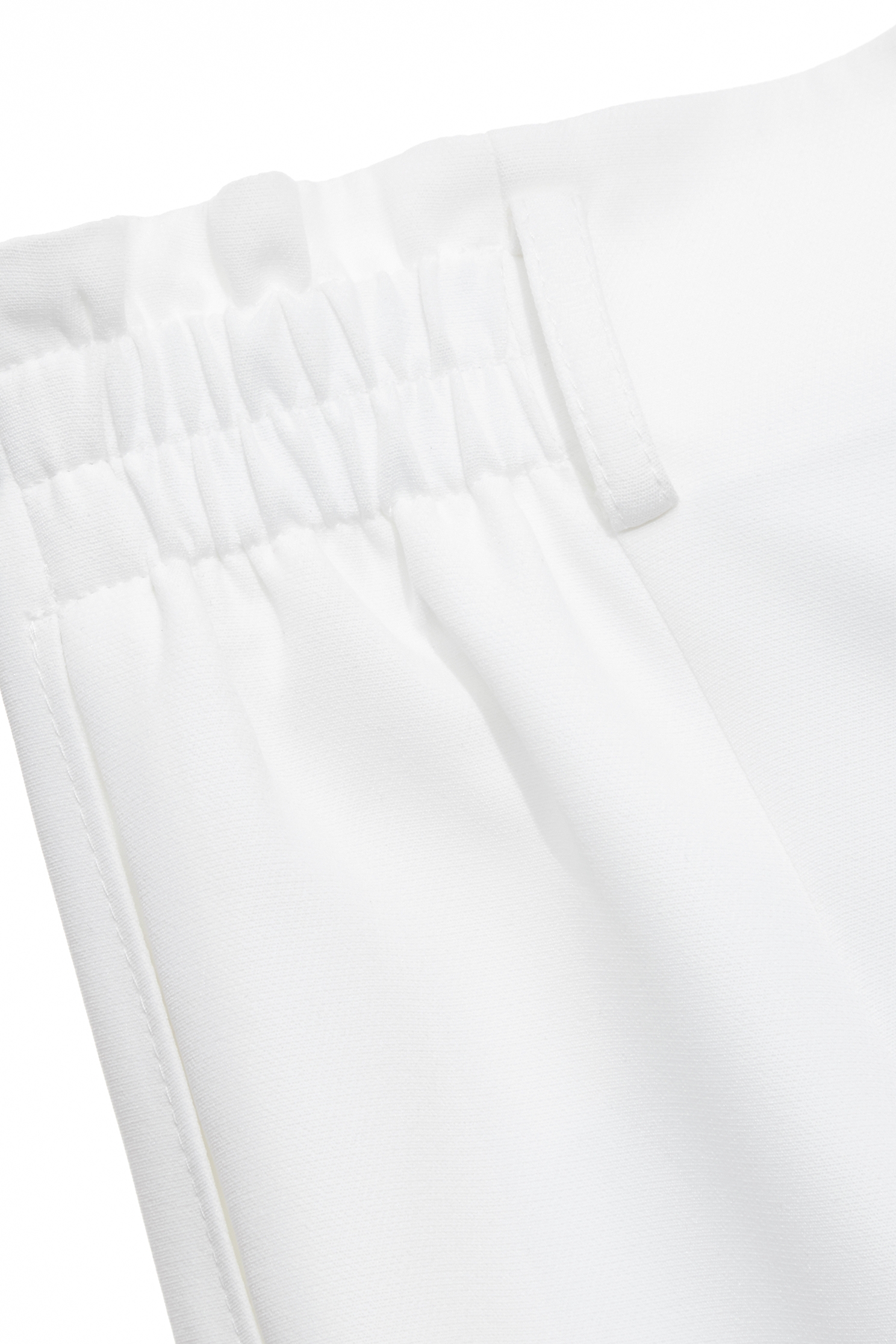 Classic Front Pleat ShortsClassic Front Pleat Shorts,White shorts,White pants,Shorts,Season (AW) Look,pants