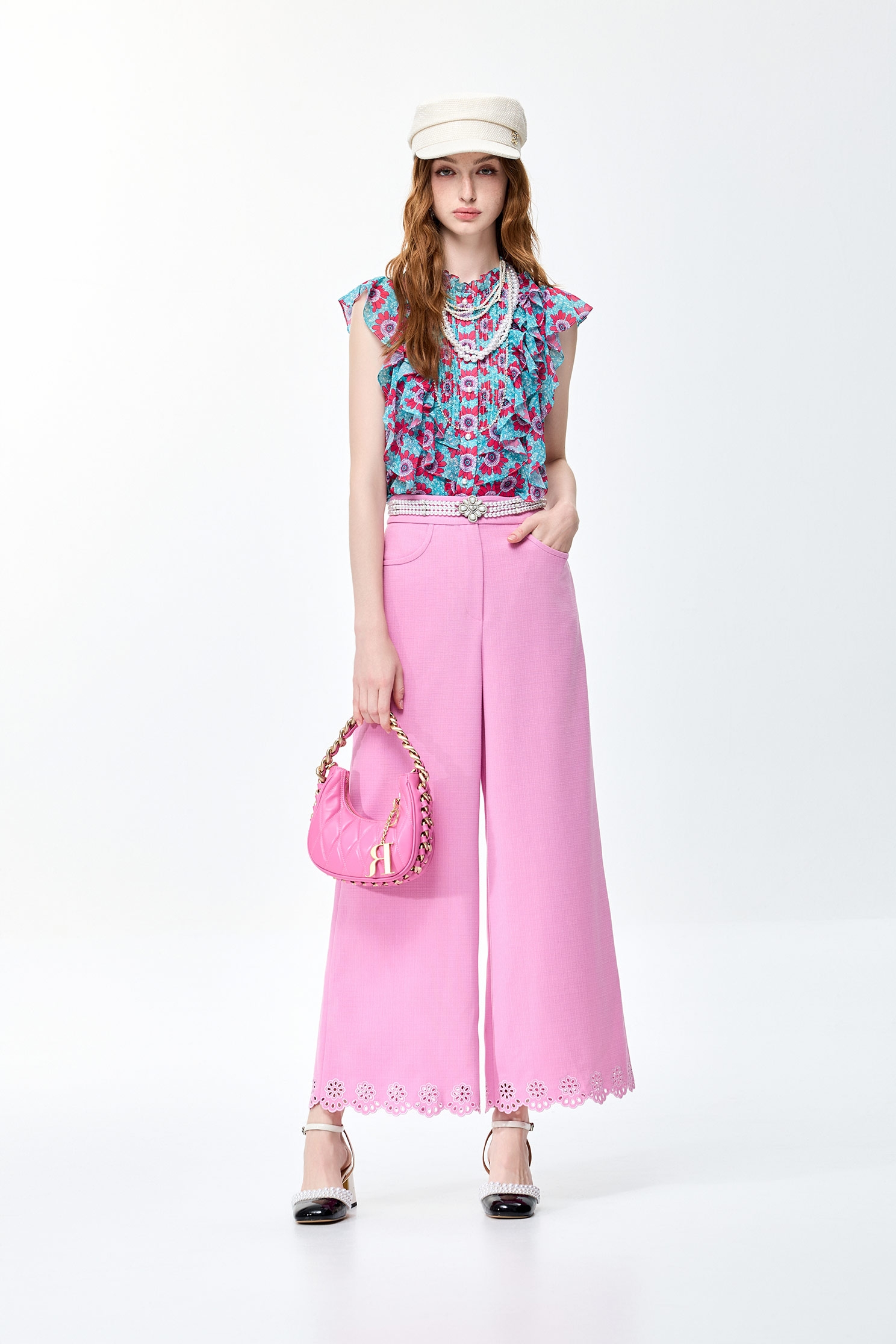 Pink Wide Leg Pants With Floral Embroidery DetailPink Wide Leg Pants With Floral Embroidery Detail,Embroidered,Culottes,Season (SS) Look,Culottes